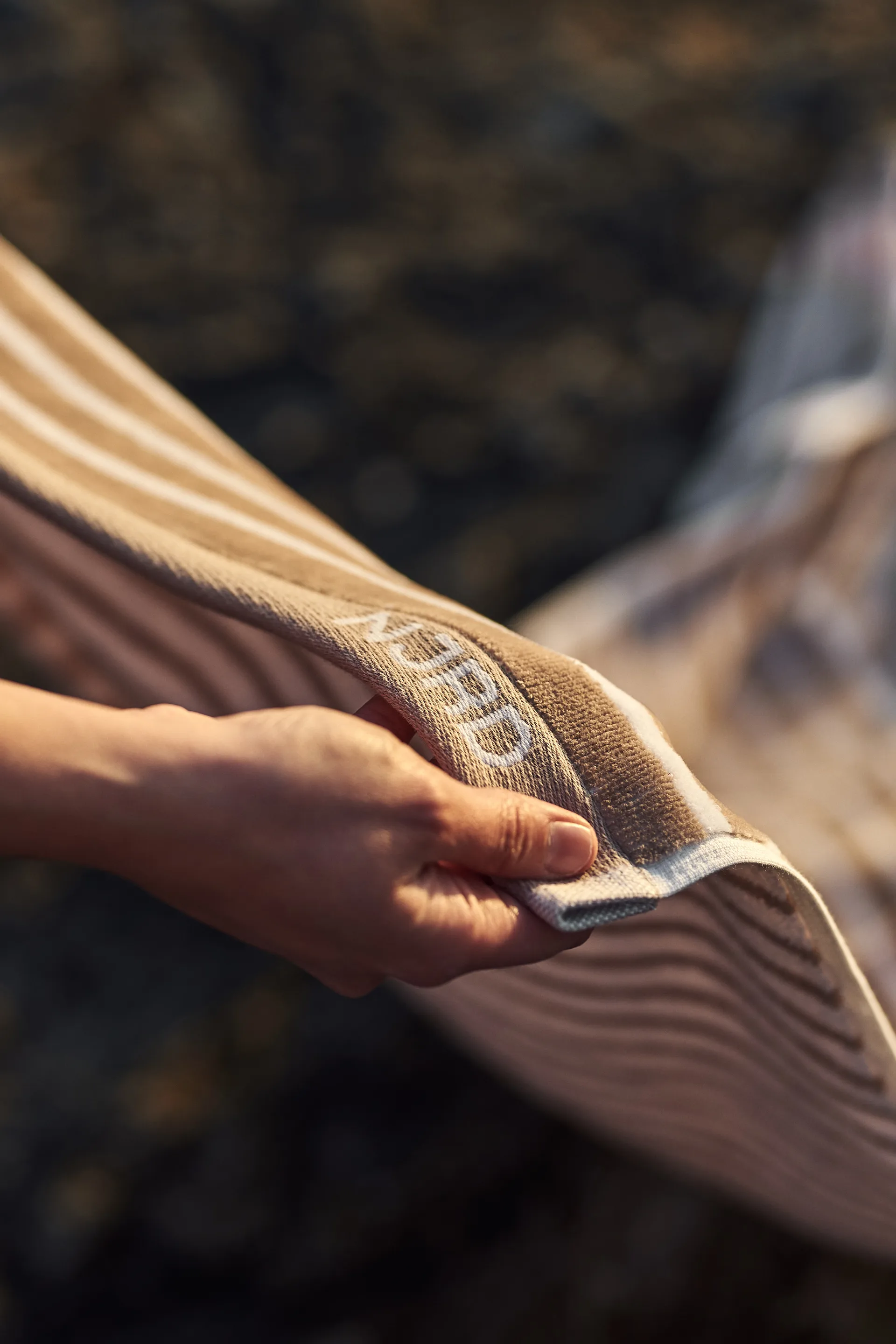 ストライプ バスタオル 70x140 cm, Beige NJRD | 二オール