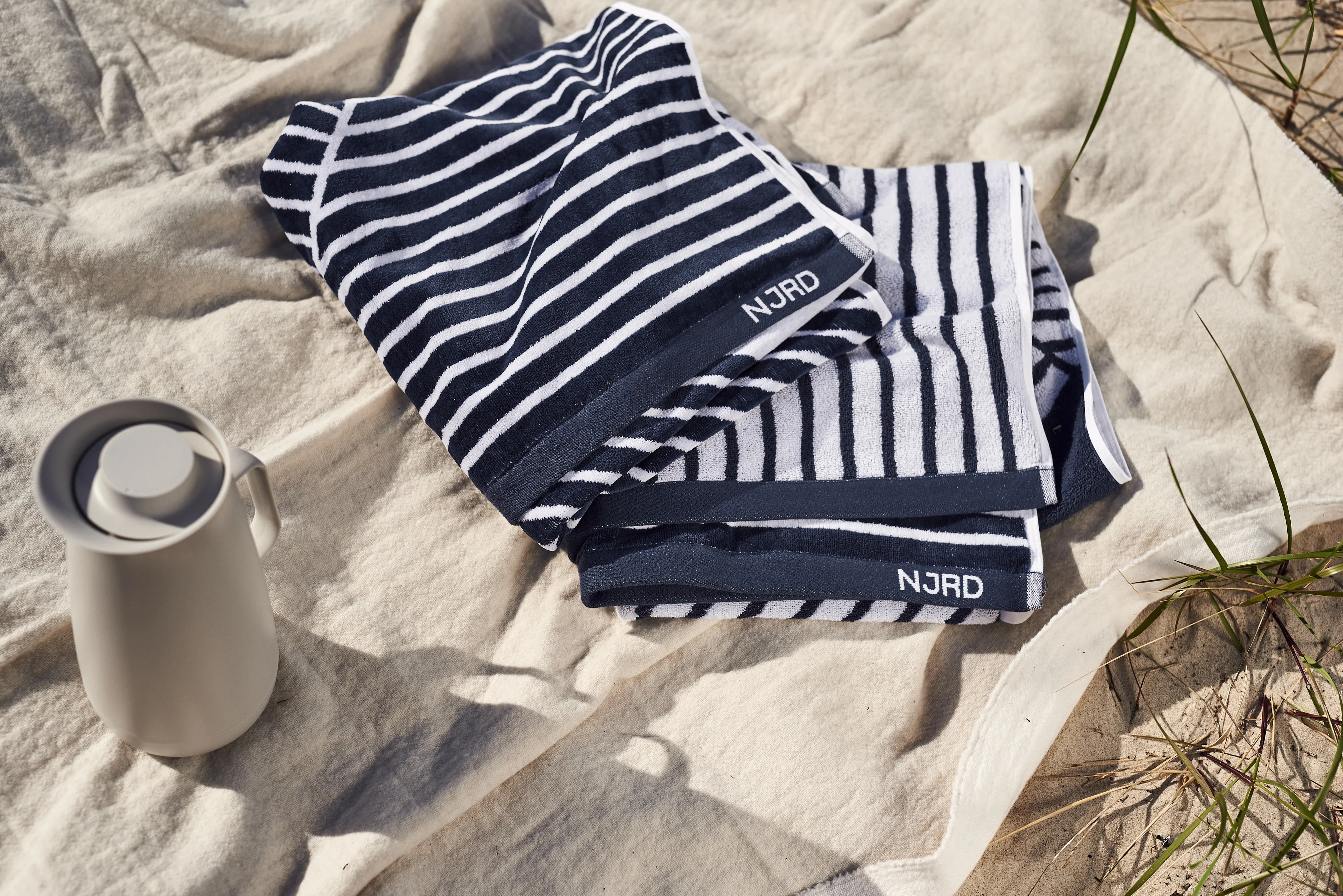 NJRD | 二オール からのストライプ バスタオル 70x140 cm - NordicNest.jp