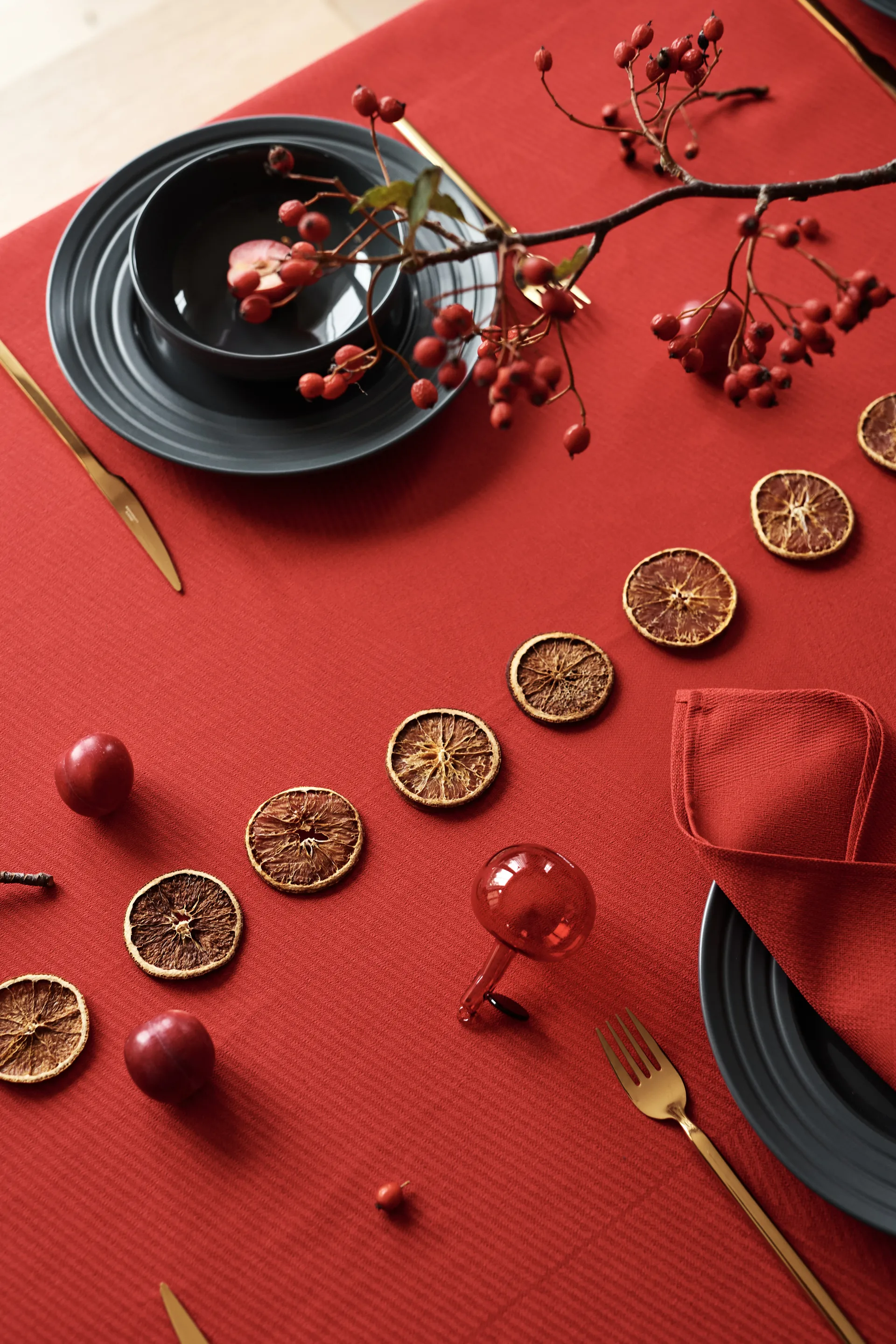 Geometric テーブルクロス 147x250 cm, Red NJRD | 二オール