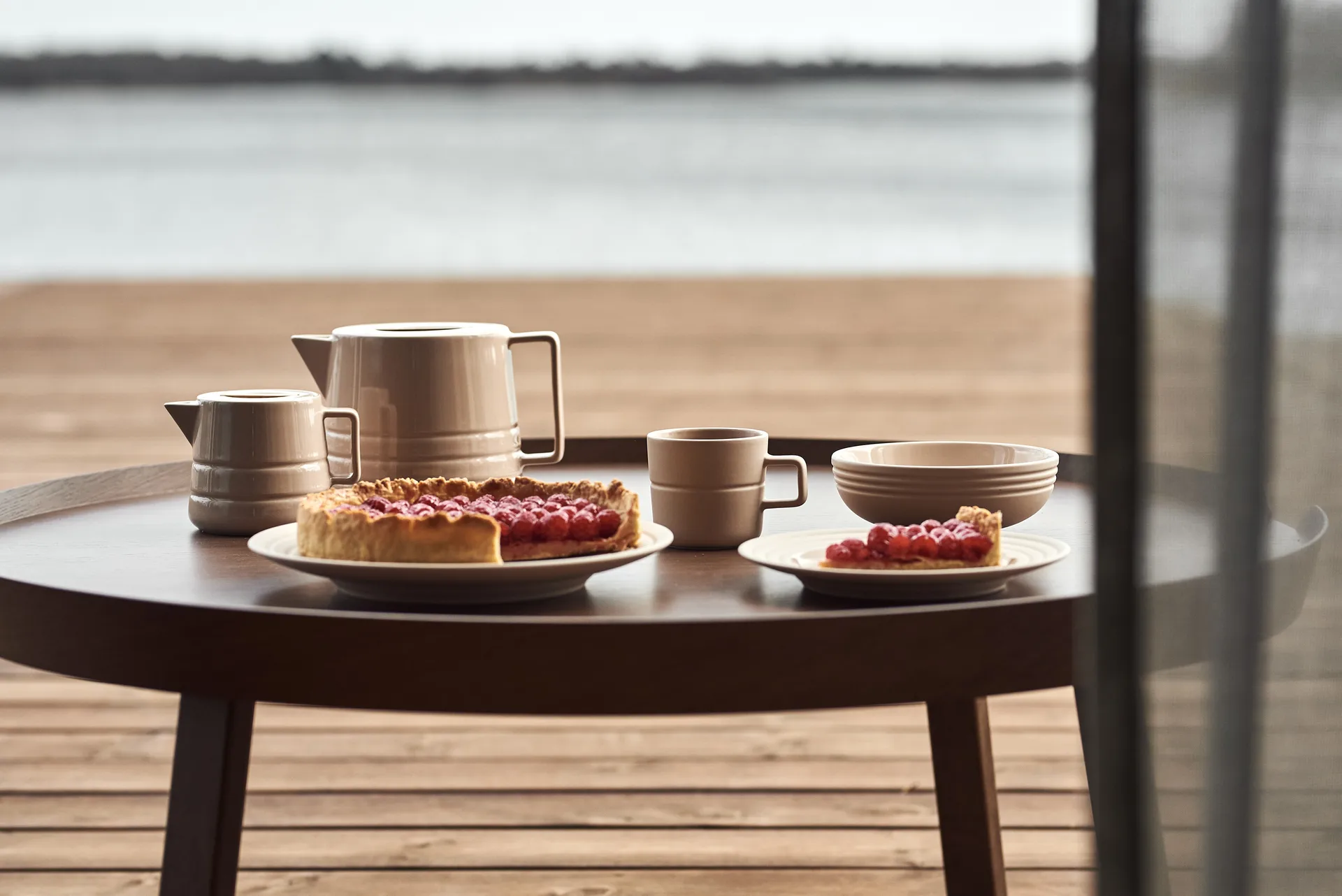 Lines ティーポット 1.5L, beige NJRD | 二オール