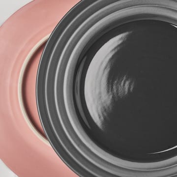 Lines スモール プレート Ø21 cm - dark grey - NJRD | 二オール