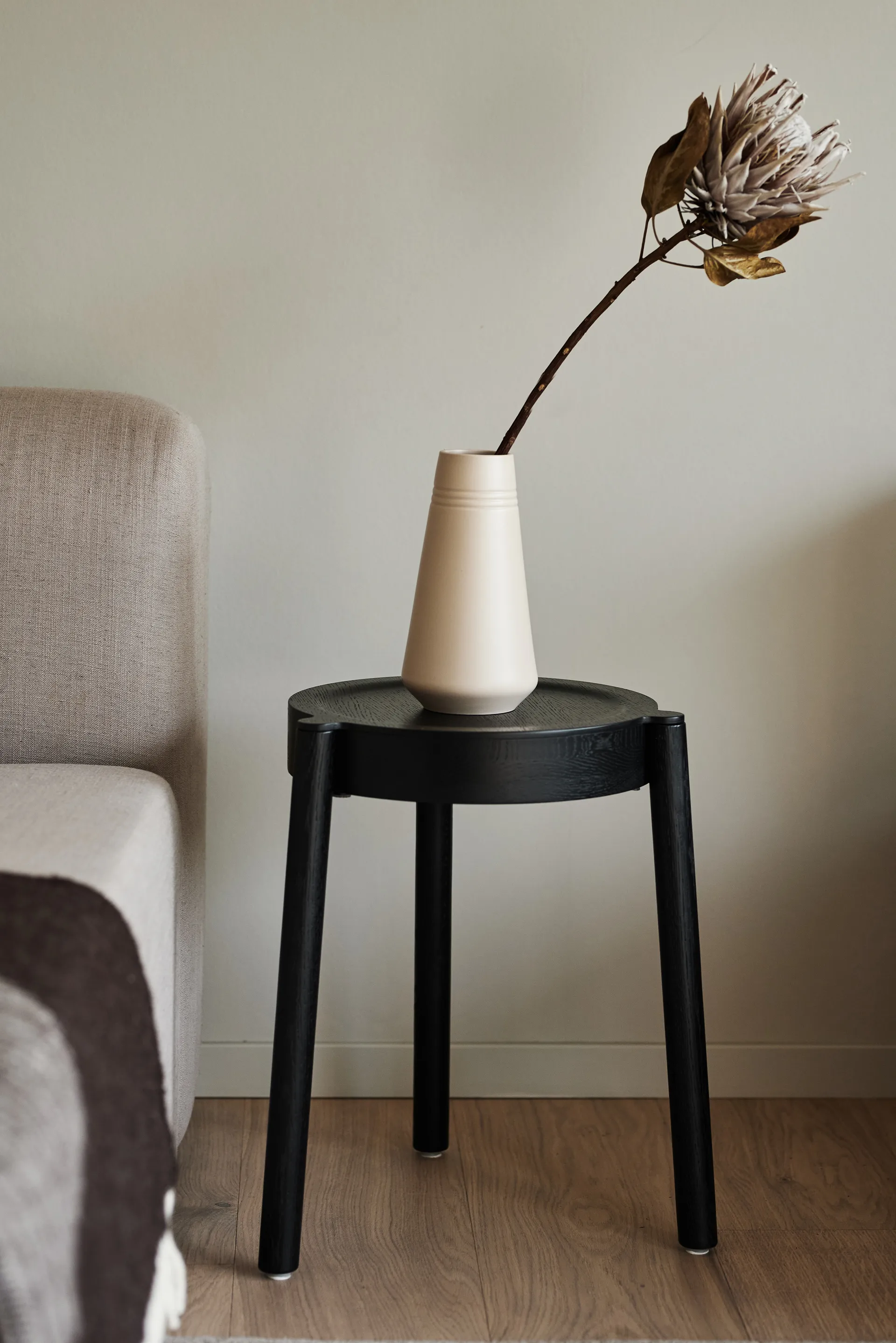 Lines 花瓶 22 cm, Beige NJRD | 二オール