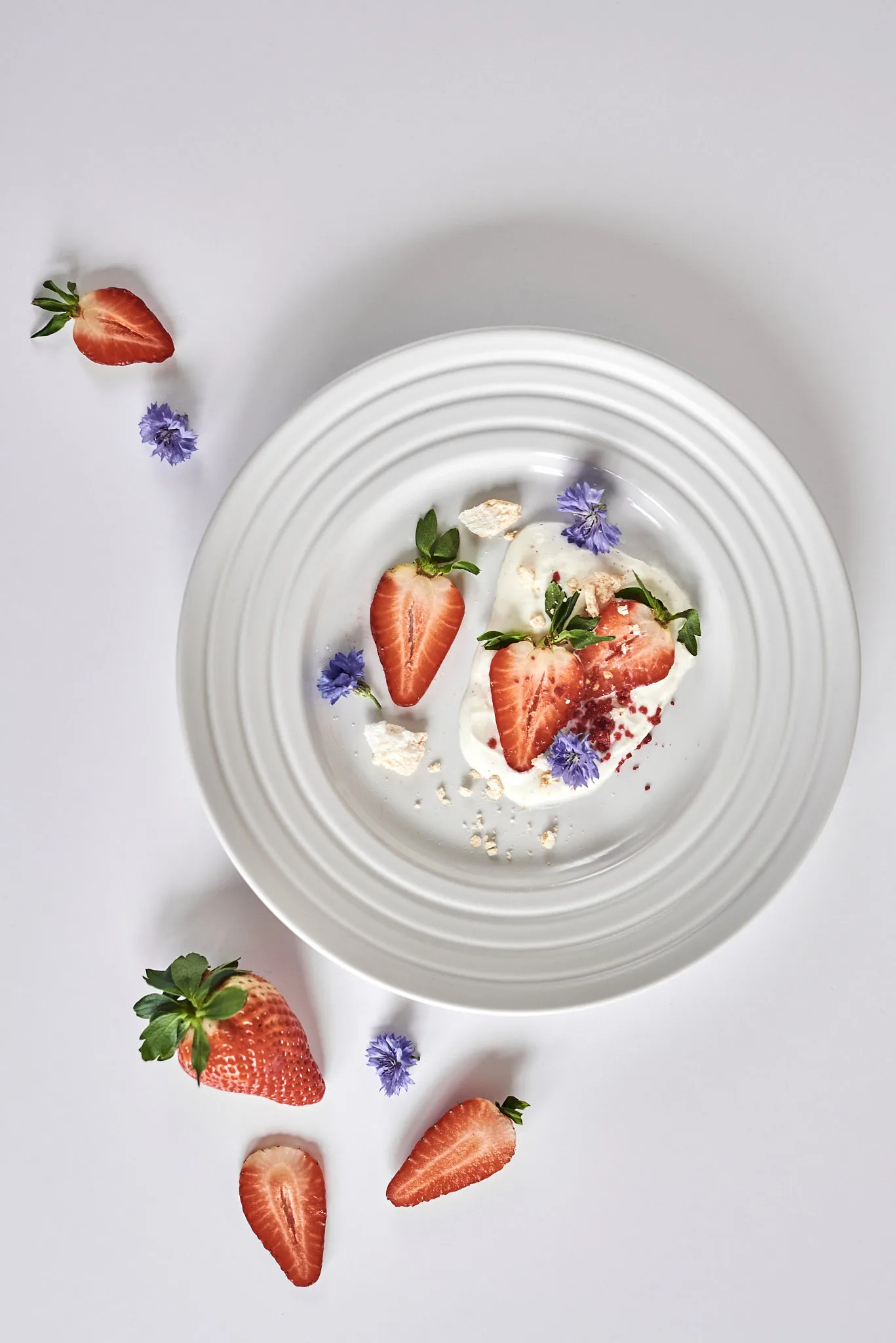 Lines プレート Ø27 cm 6パック, white NJRD | 二オール