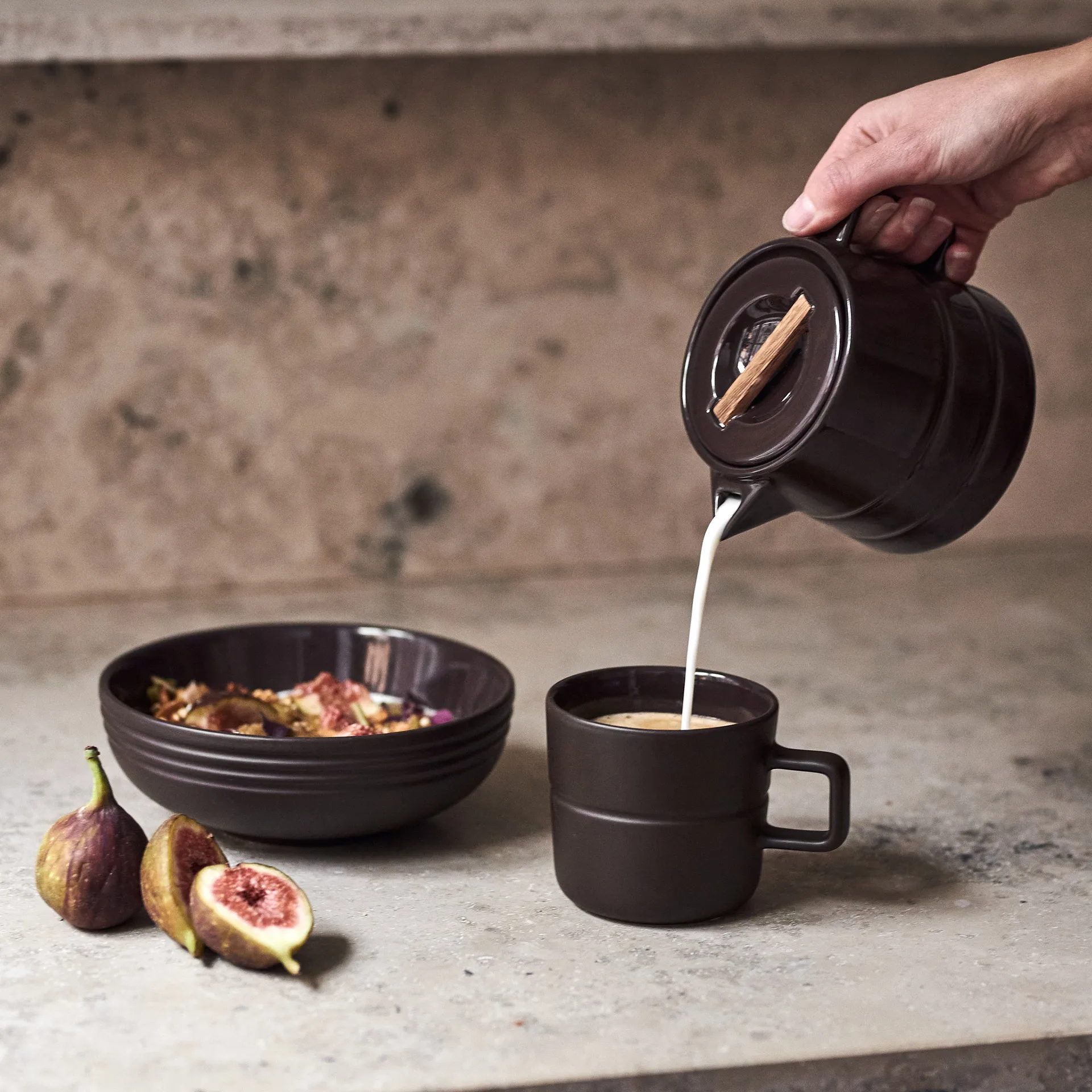 Lines ミルクジャグ 50 cl, brown NJRD | 二オール