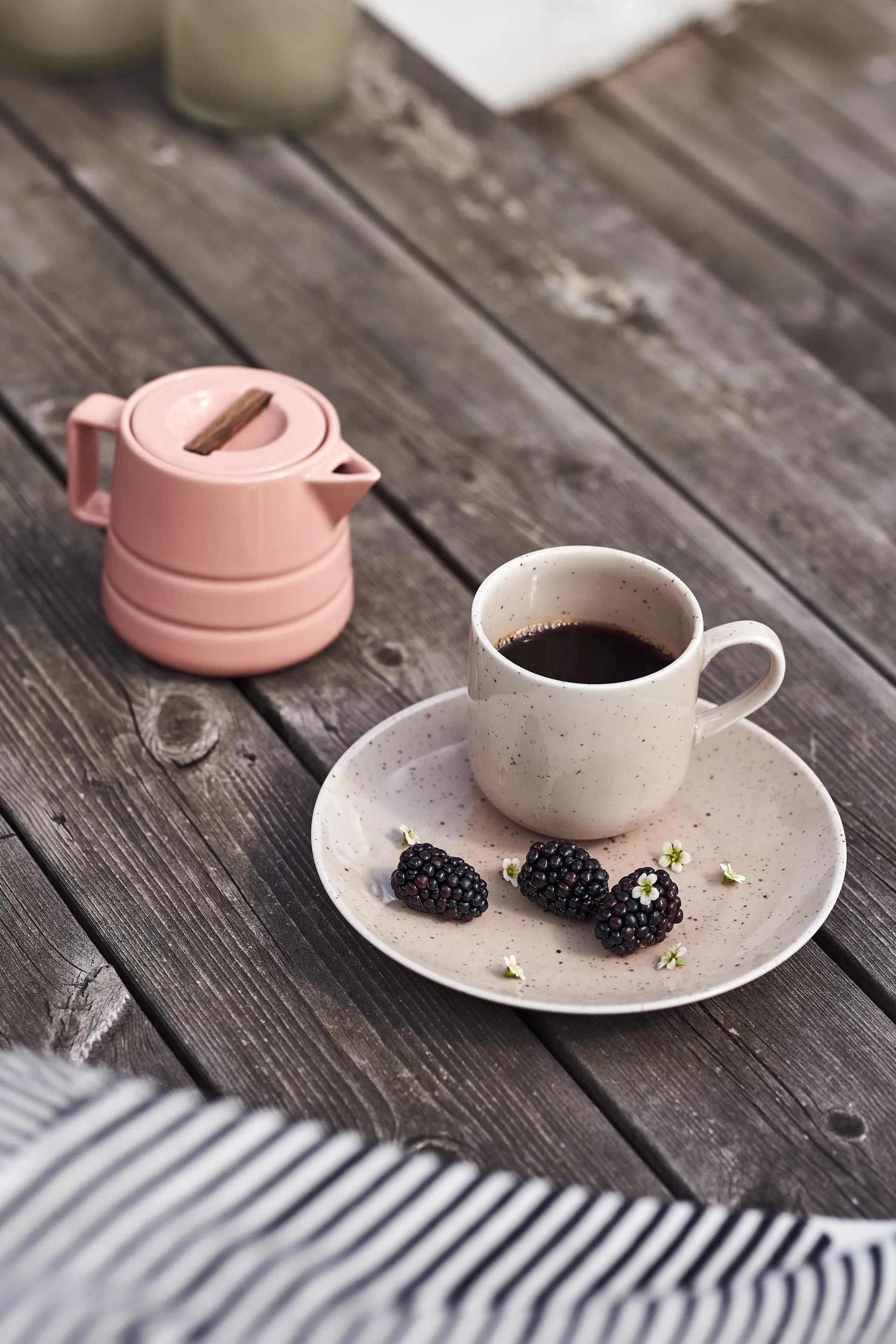 Lines ミルクジャグ 50 cl, pink NJRD | 二オール