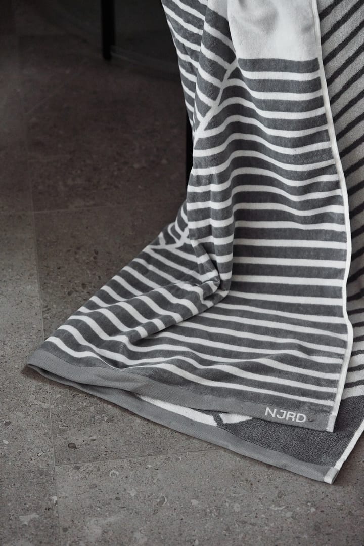 Stripes バスタオル 100x150 cm - Grey - NJRD | 二オール