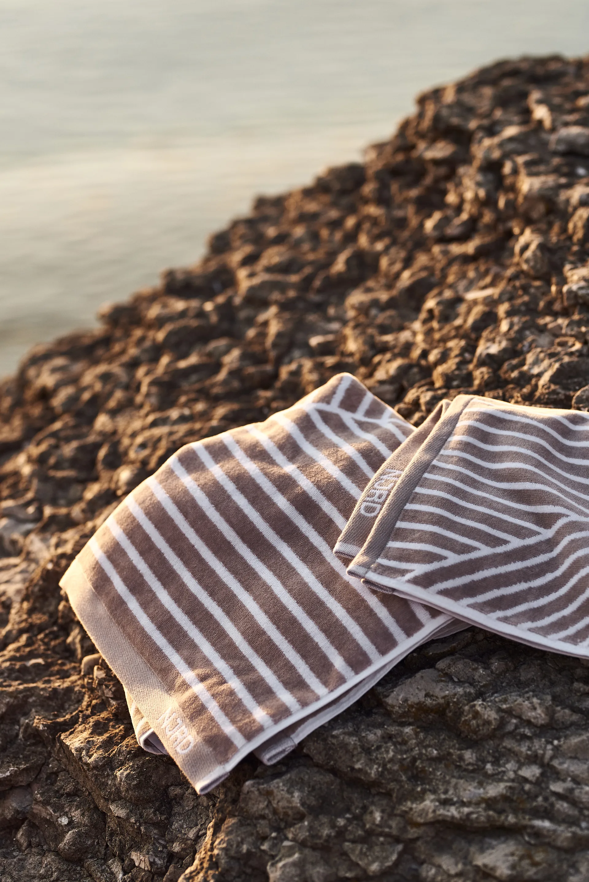 Stripes キッチンタオル 4枚セット - Beige,  NJRD