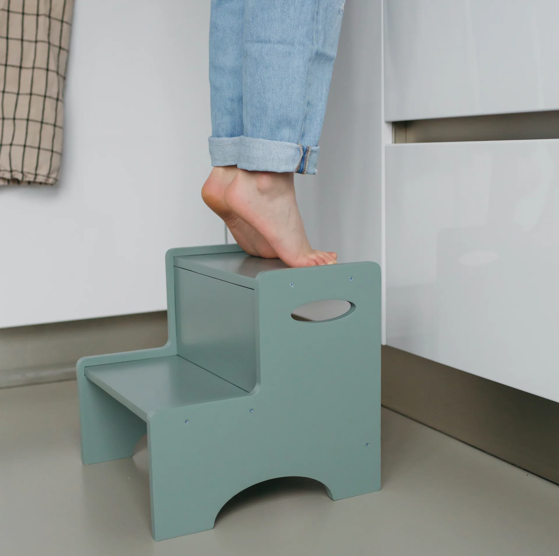 Step Up 子供用スツール 踏み台, Olive green Nofred