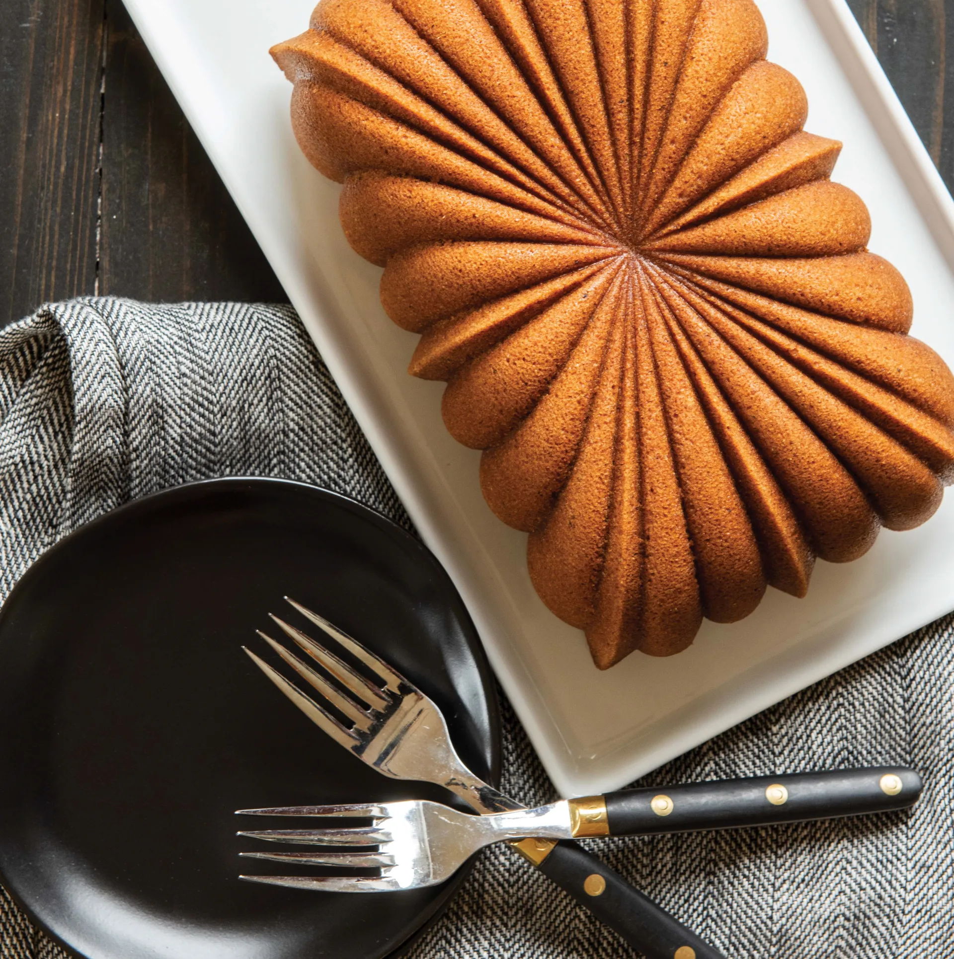 Nordic Ware クラシック フルートローフ型, 1.4 L Nordic Ware