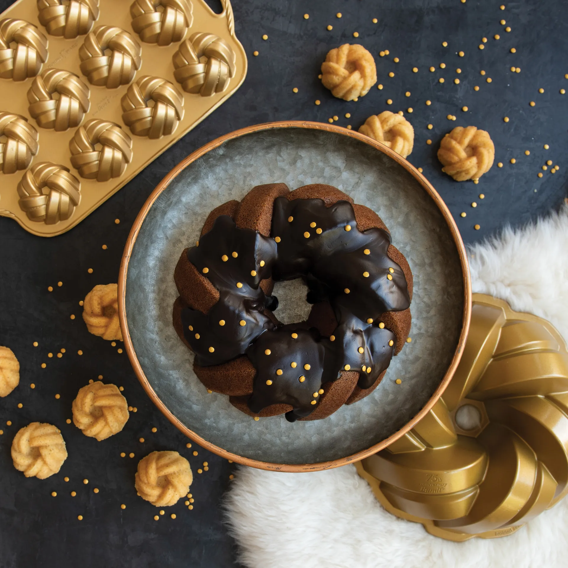 Nordic Ware 75th anniversaryブレイドバンド ベーキング型, 0.72 L mini Nordic Ware