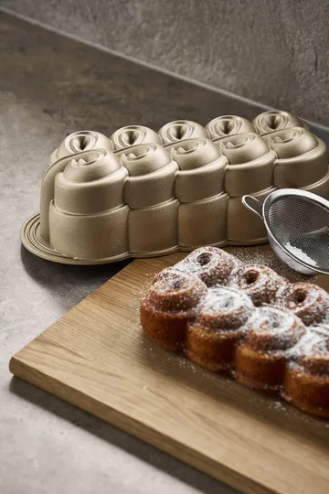 BAKE スポンジケーキ型 - Iris, nonstick - Nordwik | ノードウィック