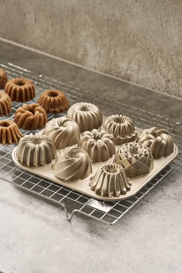 BAKE スポンジケーキ型 - Rosette, nonstick - Nordwik | ノードウィック