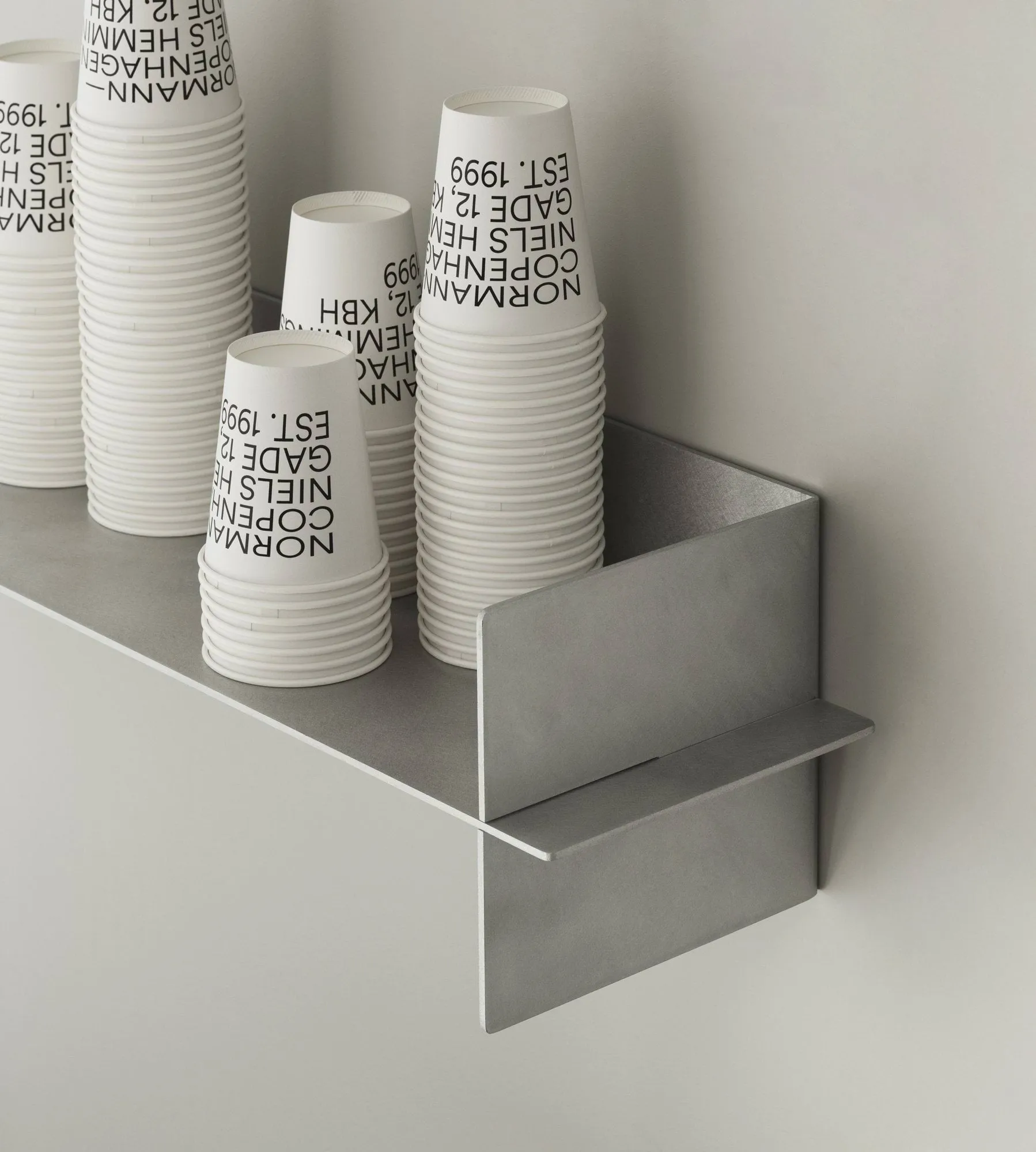 Alu シェルフ 60 cm, Aluminium Normann Copenhagen | ノーマンコペンハーゲン