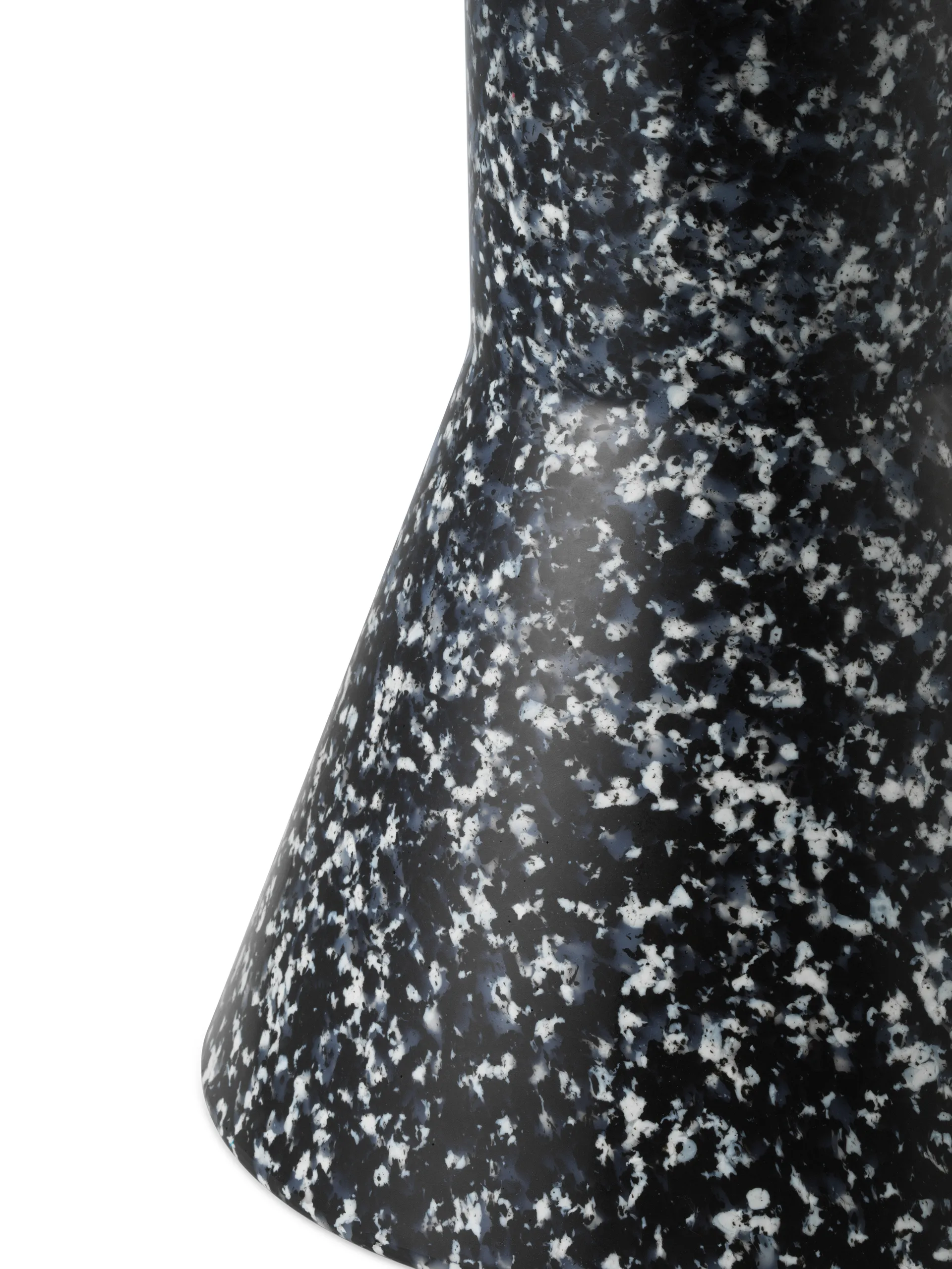 Bit Cone スツール, Black-white Normann Copenhagen | ノーマンコペンハーゲン