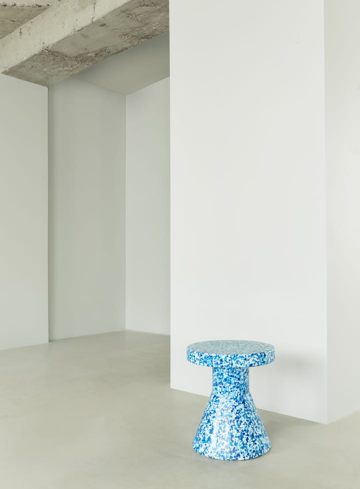 Bit Cone スツール, Blue Normann Copenhagen | ノーマンコペンハーゲン