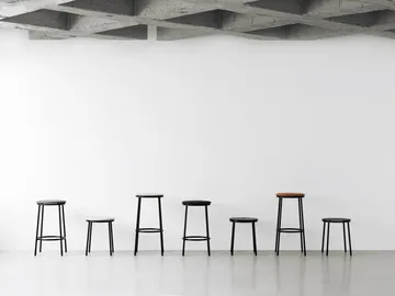 Circa スツール 45 cm - Black aluminium - Normann Copenhagen | ノーマンコペンハーゲン
