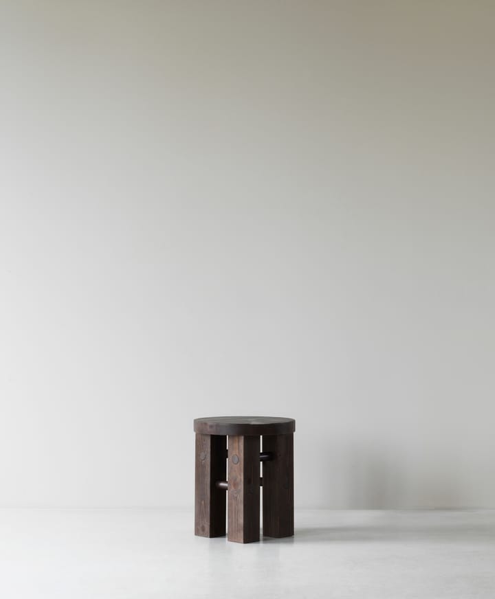 Fyr スツール 45 cm - Dark brown - Normann Copenhagen | ノーマンコペンハーゲン