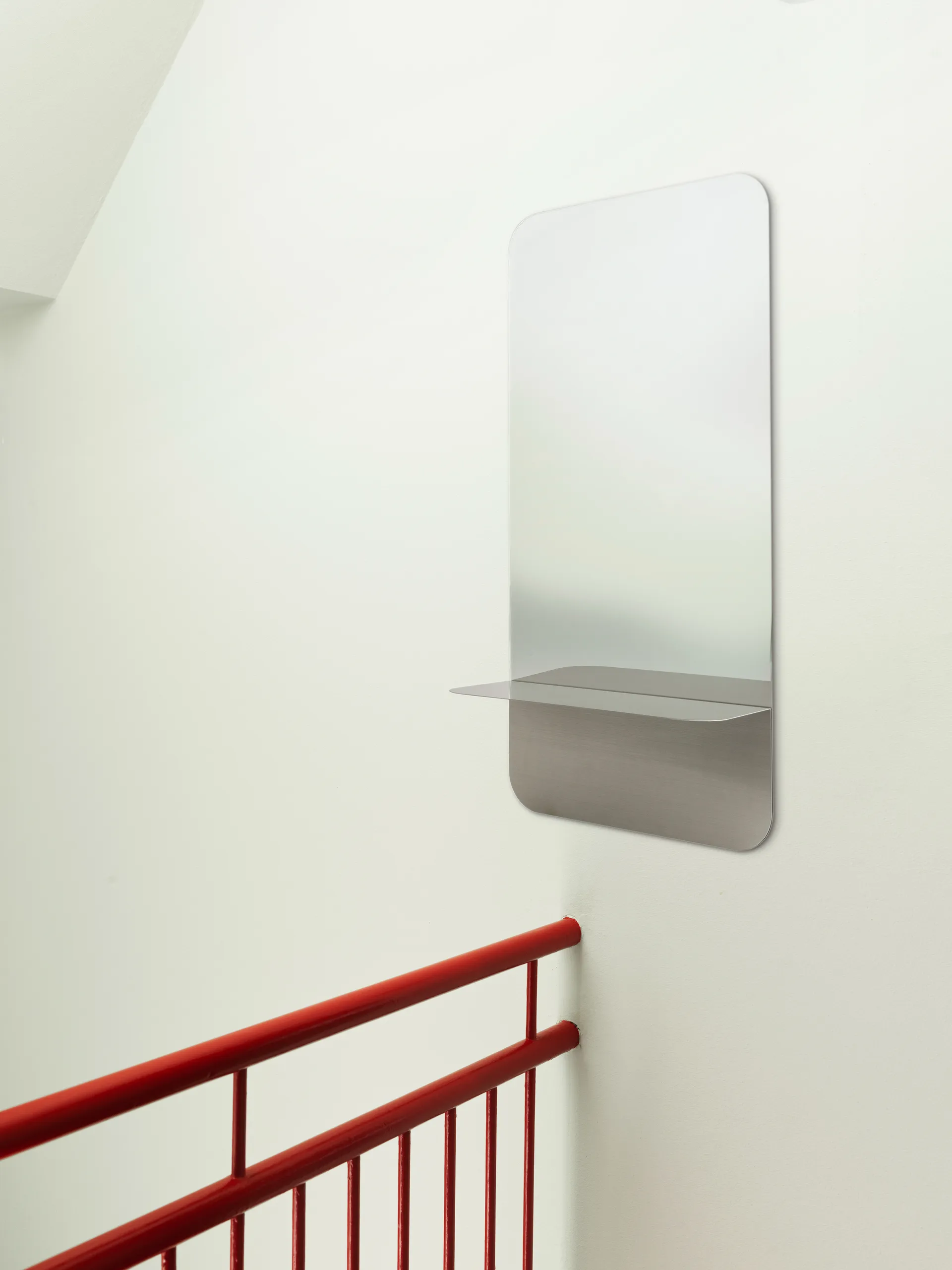 Horizon 縦型ミラー 40x80 cm, Stainless steel Normann Copenhagen | ノーマンコペンハーゲン
