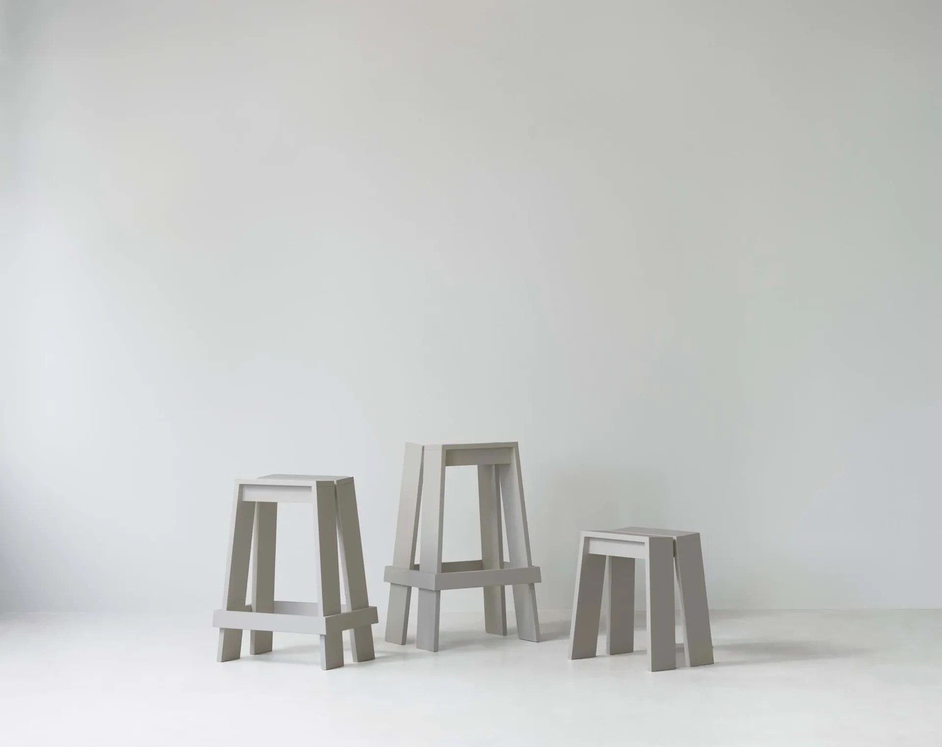 Let バースツール 75 cm, Light Grey Normann Copenhagen | ノーマンコペンハーゲン
