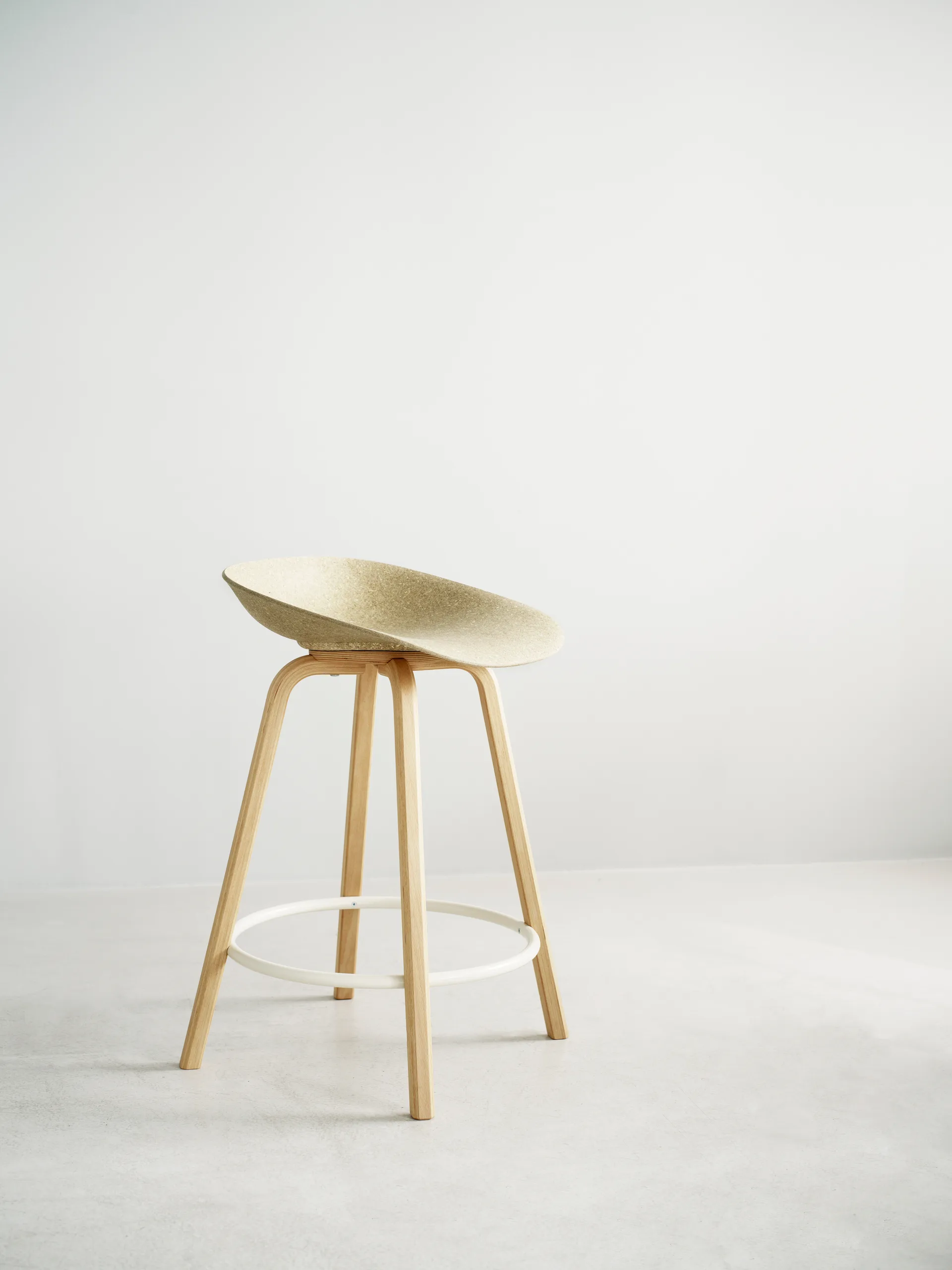 Mat バースツール 65 cm, Hemp-beech-cream steel Normann Copenhagen | ノーマンコペンハーゲン