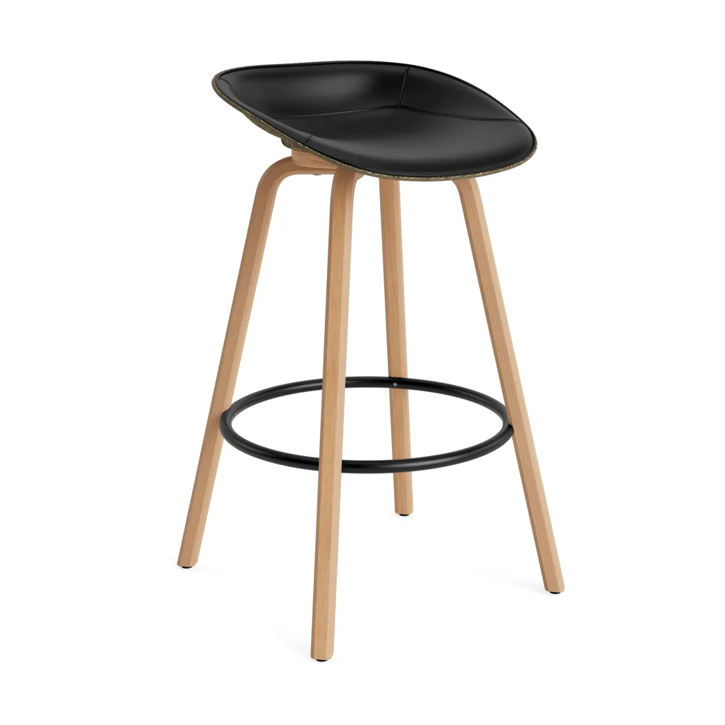 Mat バースツール 75 cm フロントアップホルスター, Ultra 41599-seaweed-beech-black steel Normann Copenhagen | ノーマンコペンハーゲン
