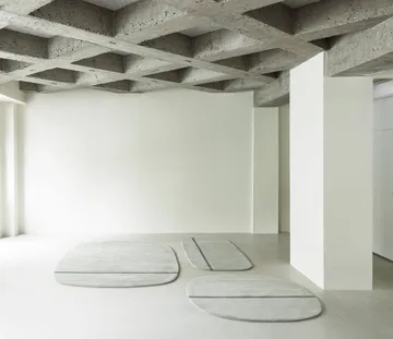 Oona ラグ 90x200 cm - grey - Normann Copenhagen | ノーマンコペンハーゲン