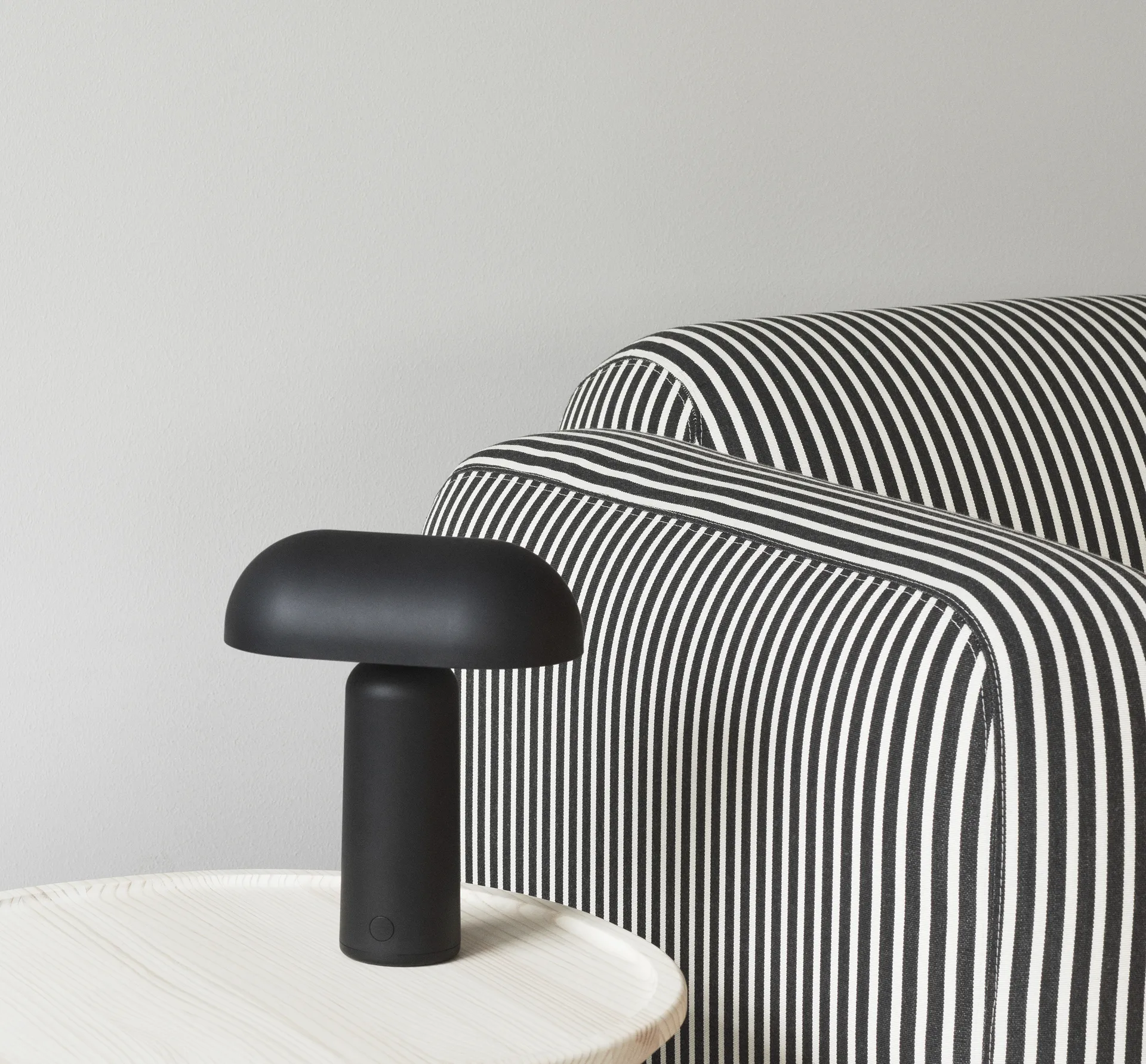 Porta テーブルランプ, Black Normann Copenhagen | ノーマンコペンハーゲン