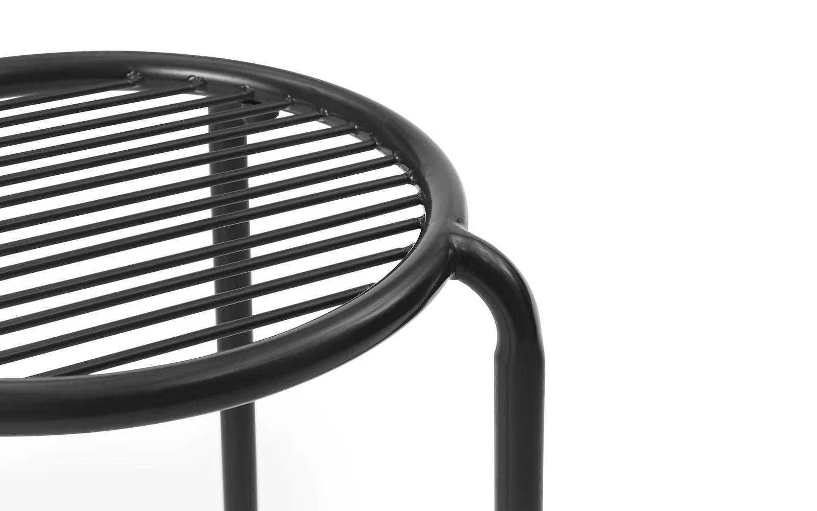 Vig ラウンド スツール, Black, Ø41x46 cm Normann Copenhagen | ノーマンコペンハーゲン