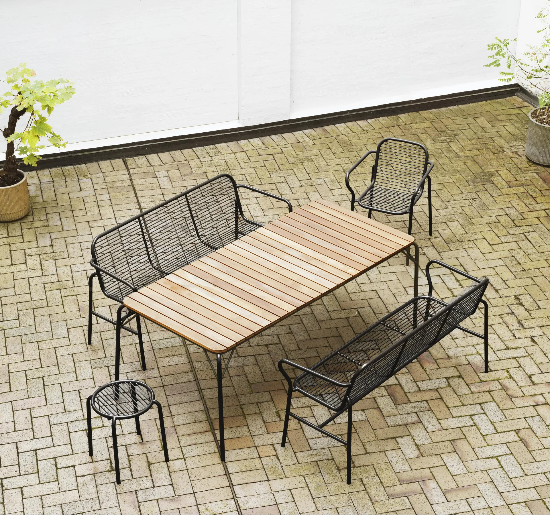Vig ラウンド スツール, Black, Ø41x46 cm Normann Copenhagen | ノーマンコペンハーゲン
