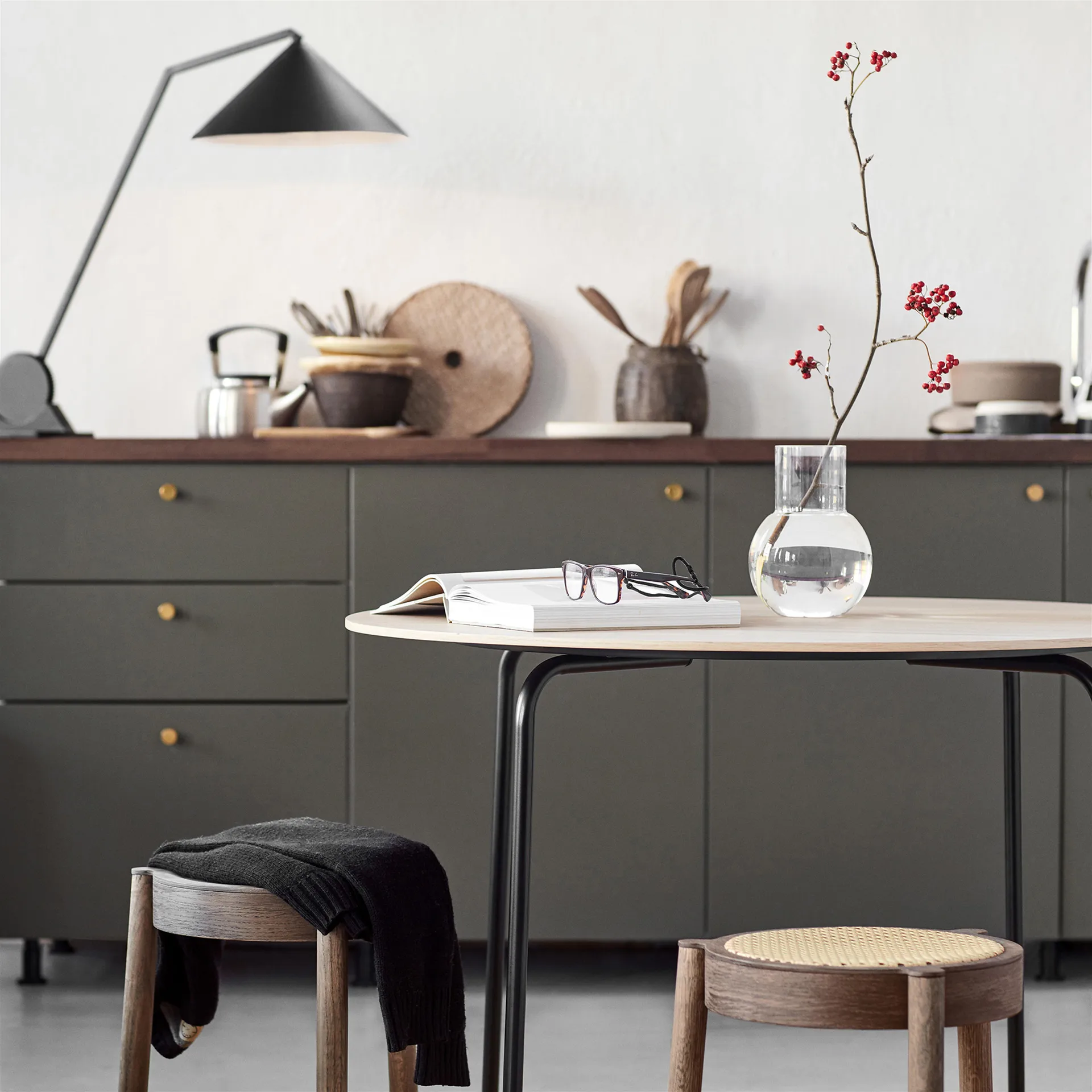 Pal スツール ラタンシート, smoked oak Northern | ノーザン