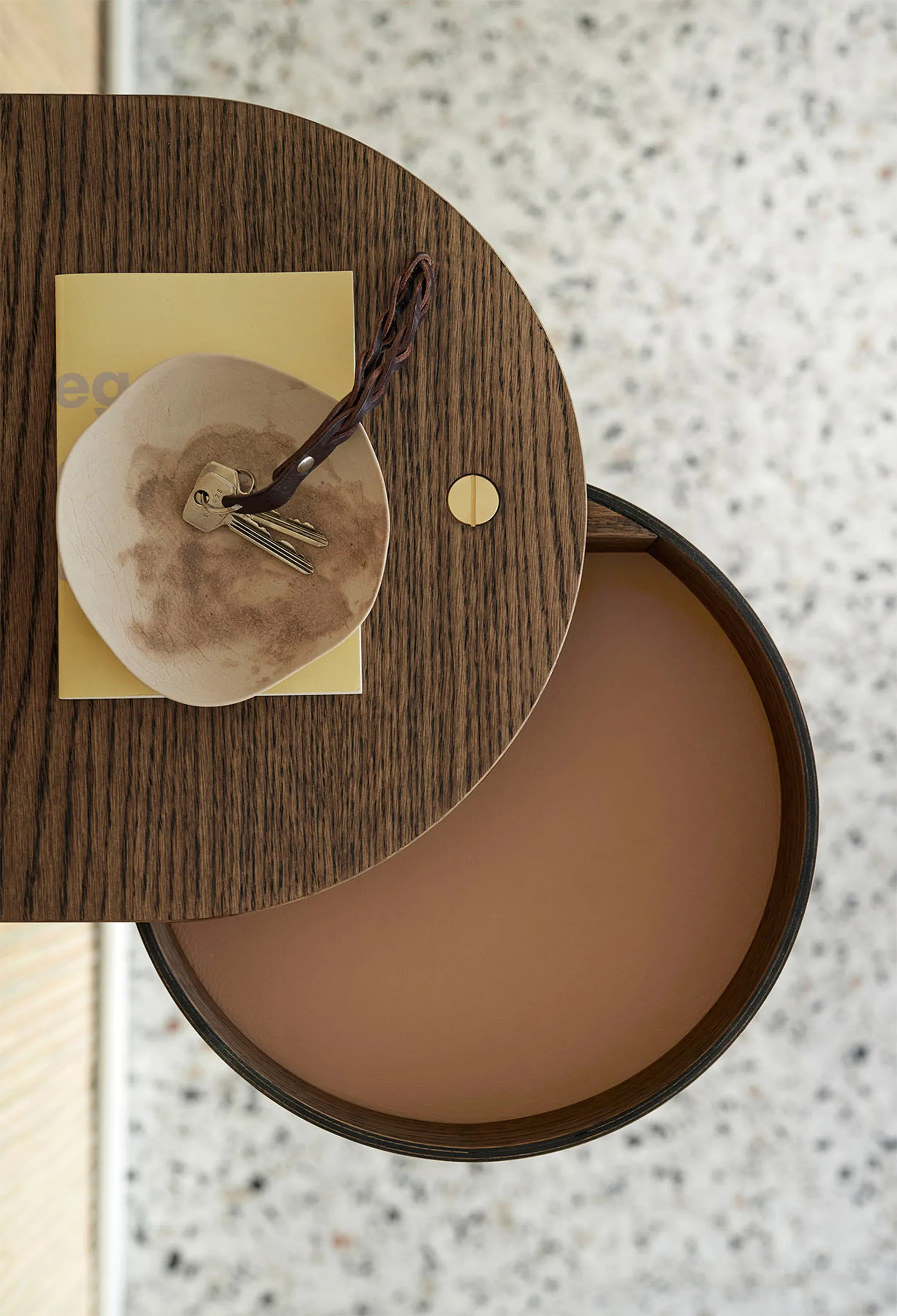 Valet 壁掛けシェルフ small, Smoked oak Northern | ノーザン