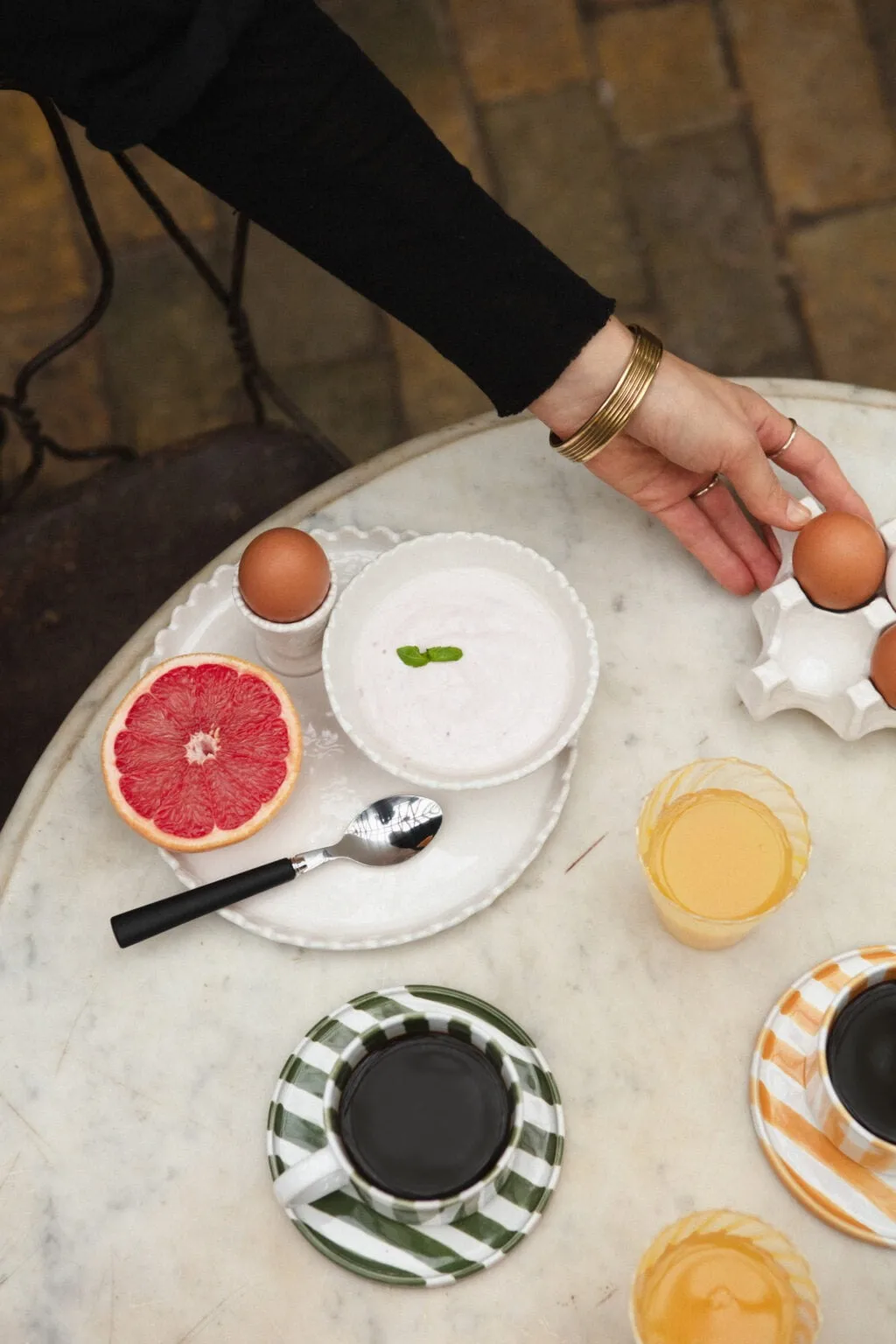 Monica カップ & ソーサー, Green Olsson & Jensen | オルソン & ジェンセン