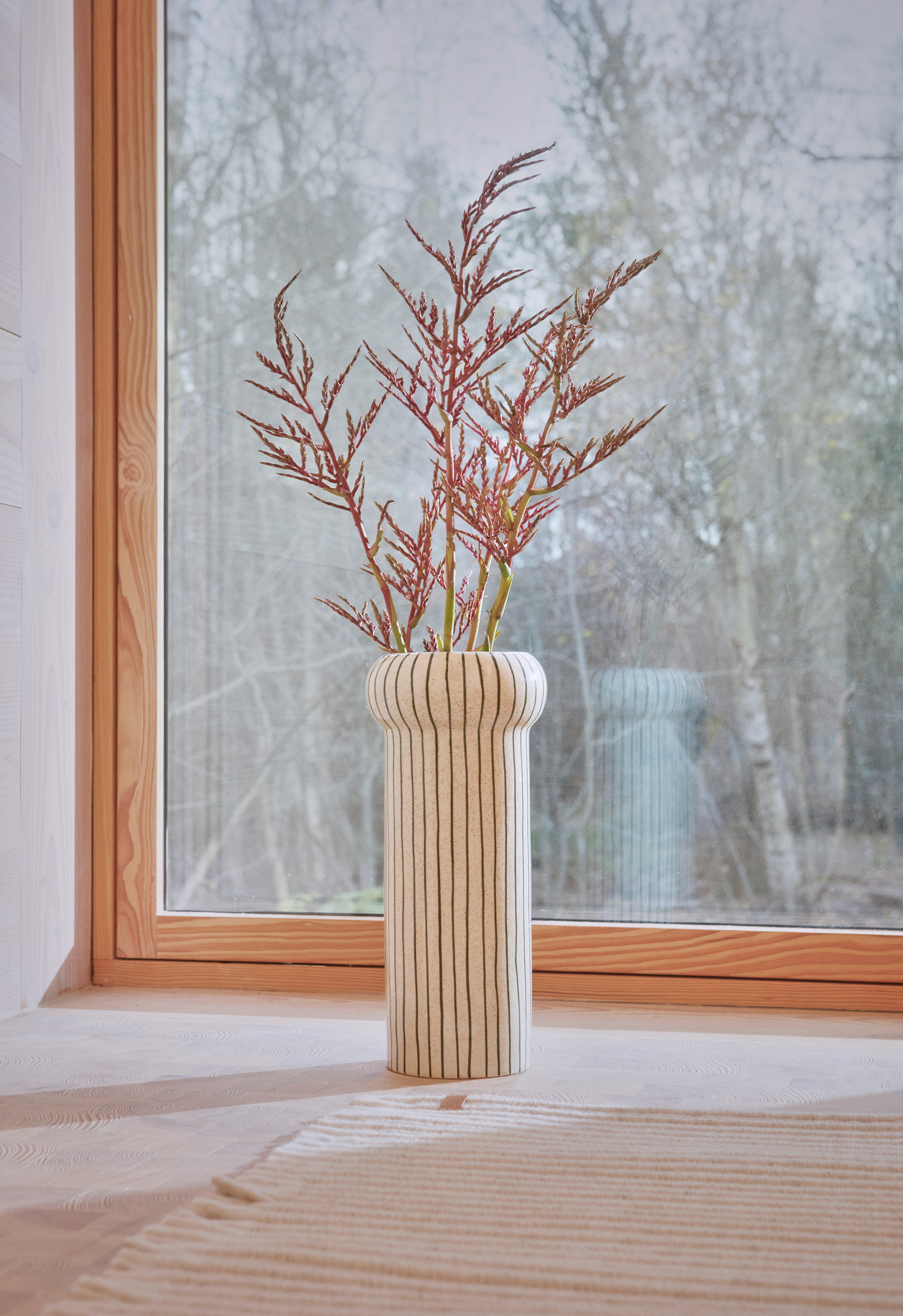 【数々のアワードを受賞】 OYOY | オイオイ からのAki 花瓶 42 cm - NordicNest.jp 工芸品