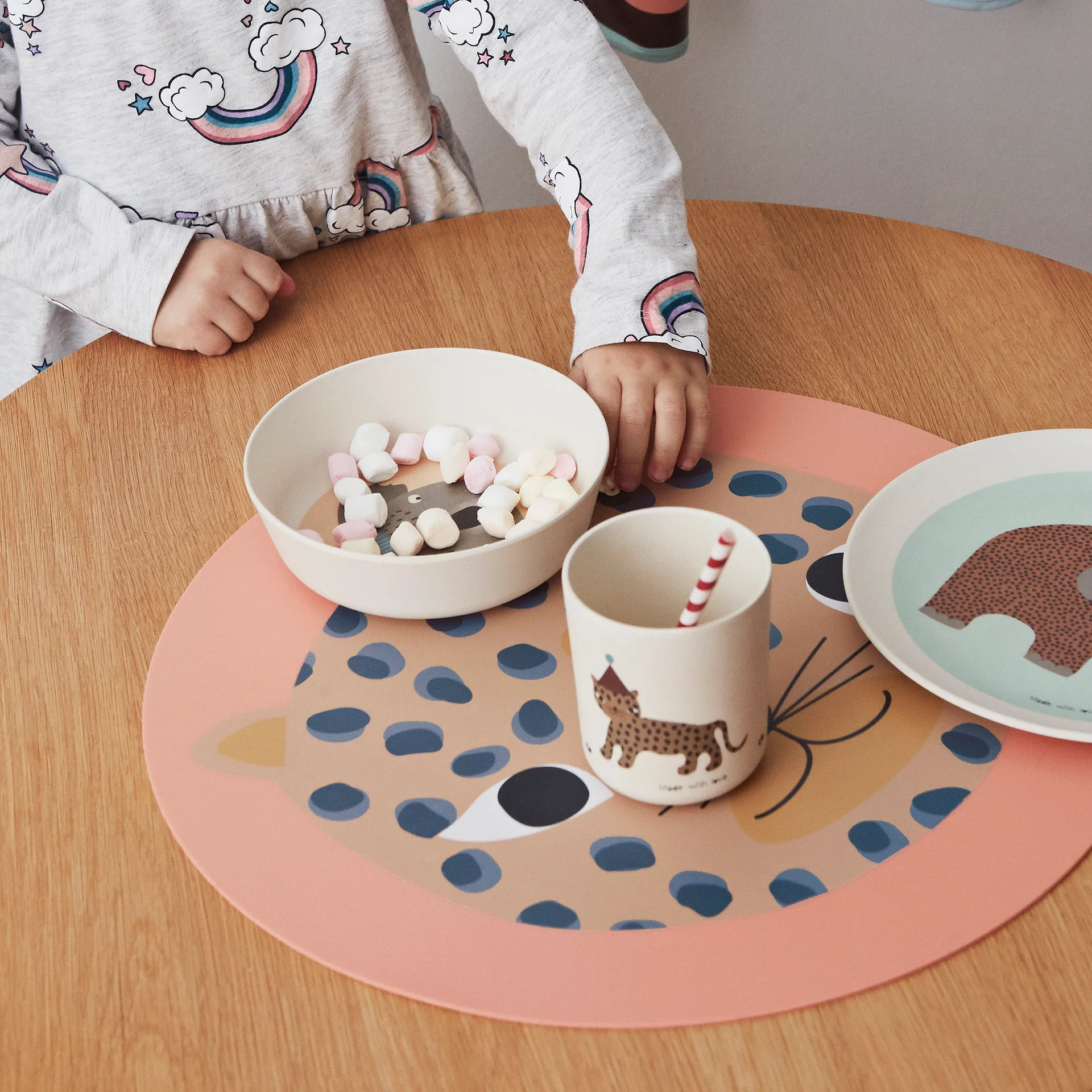 スノーレオパード ランチョンマット, Coral OYOY | オイオイ