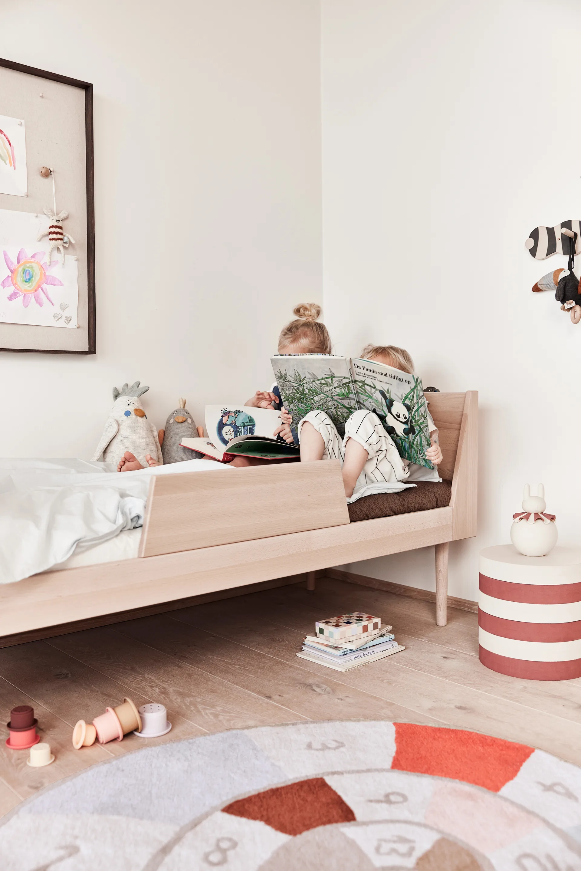 Iro スタッキングスツール, Vanilla-nutmeg OYOY | オイオイ