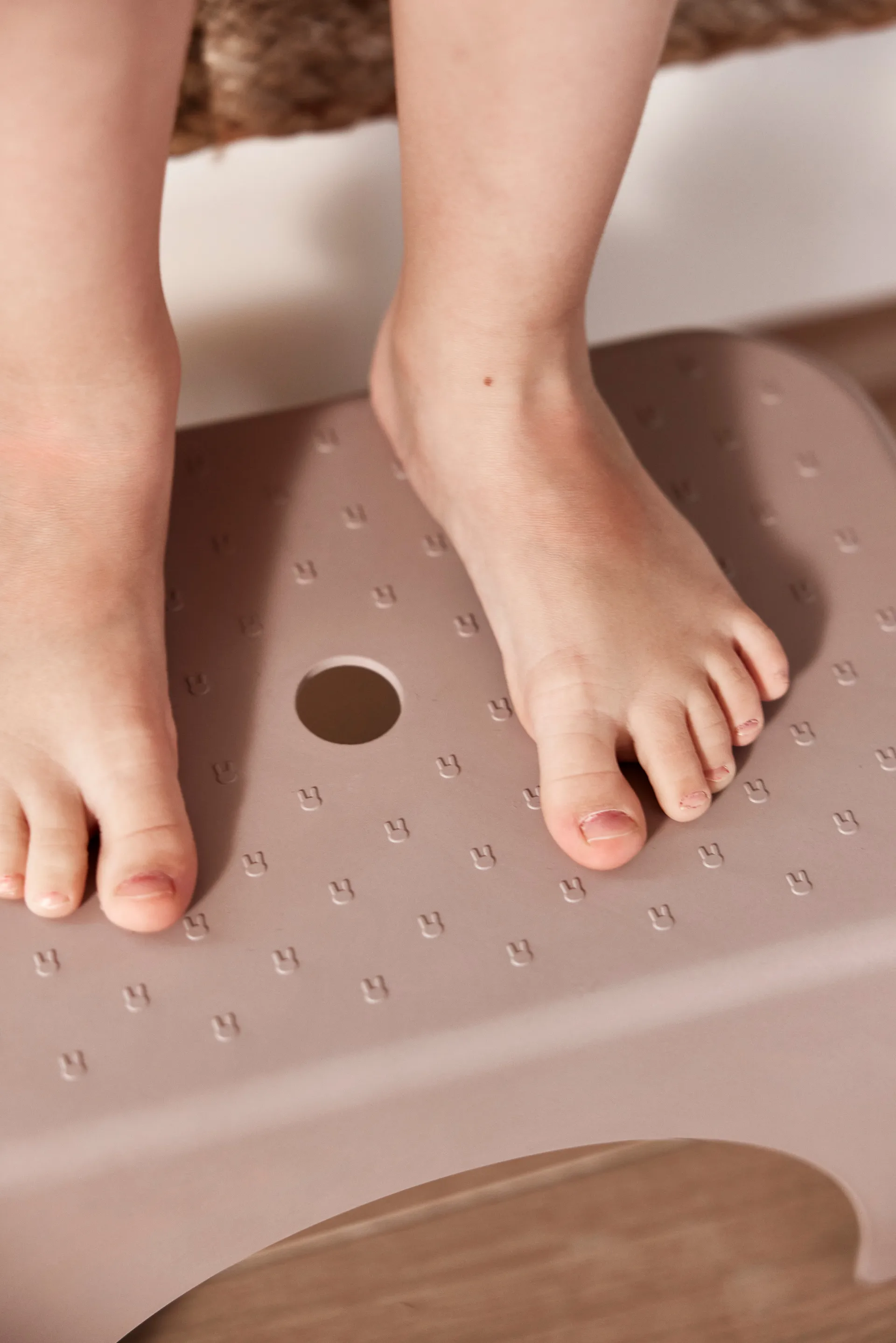 Rabbit スツール H18 cm, Clay OYOY | オイオイ