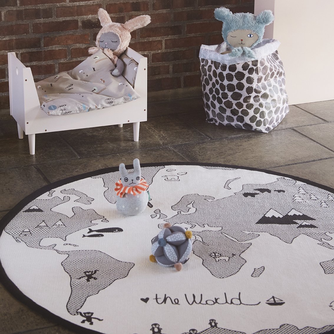 美品】OYOY Living Design◉ライオン◉ラグマット◉円型 - ラグ・カーペット