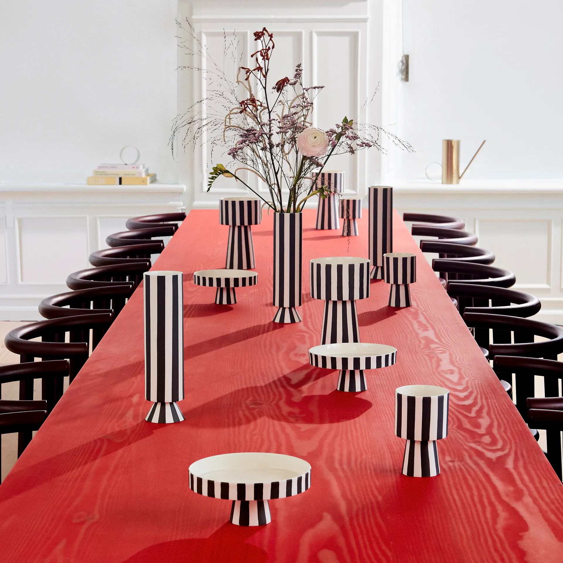 Toppu サービングソーサー Ø20 cm, black-white OYOY | オイオイ