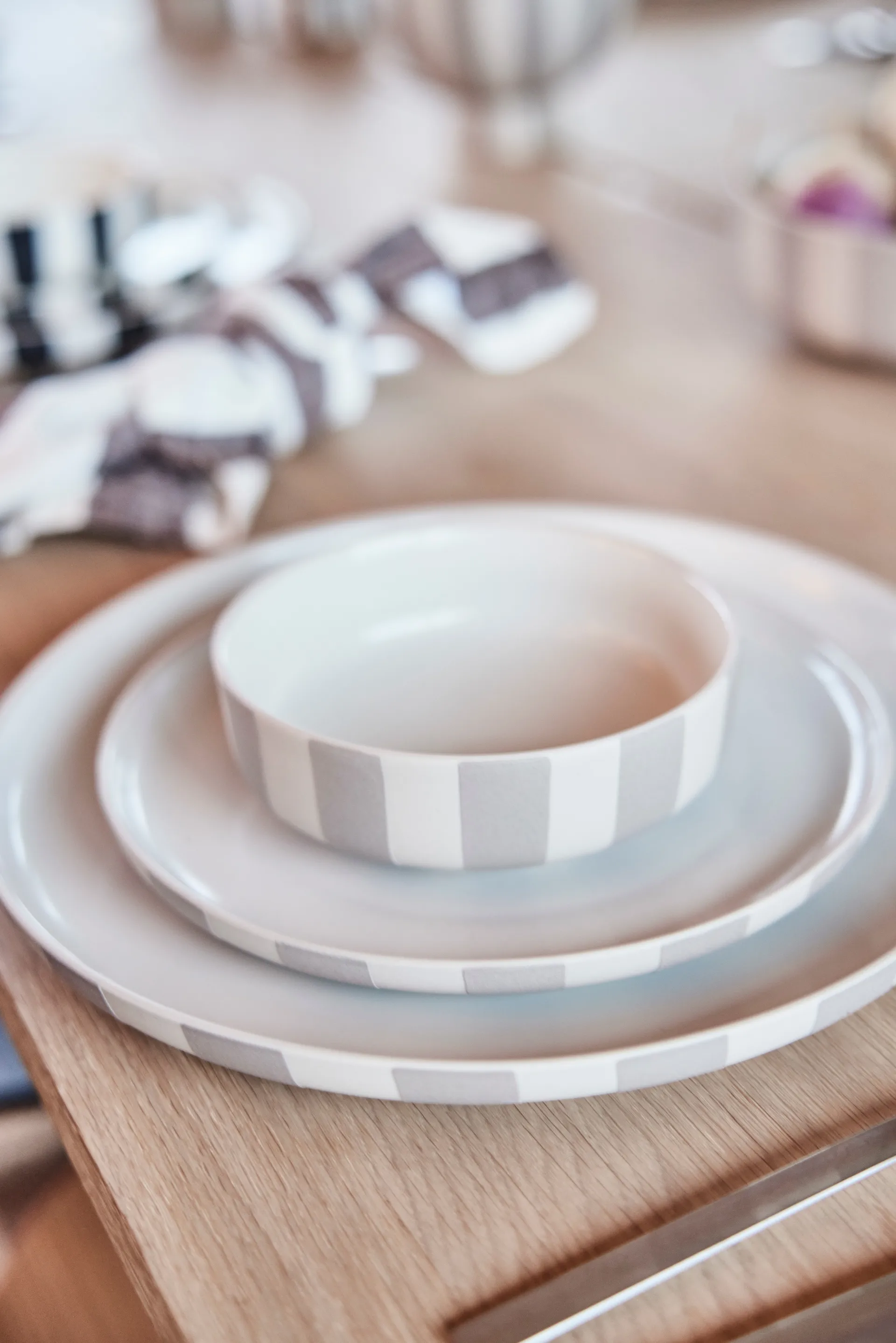 Toppu ディナープレート Ø26.5 cm, Clay OYOY | オイオイ