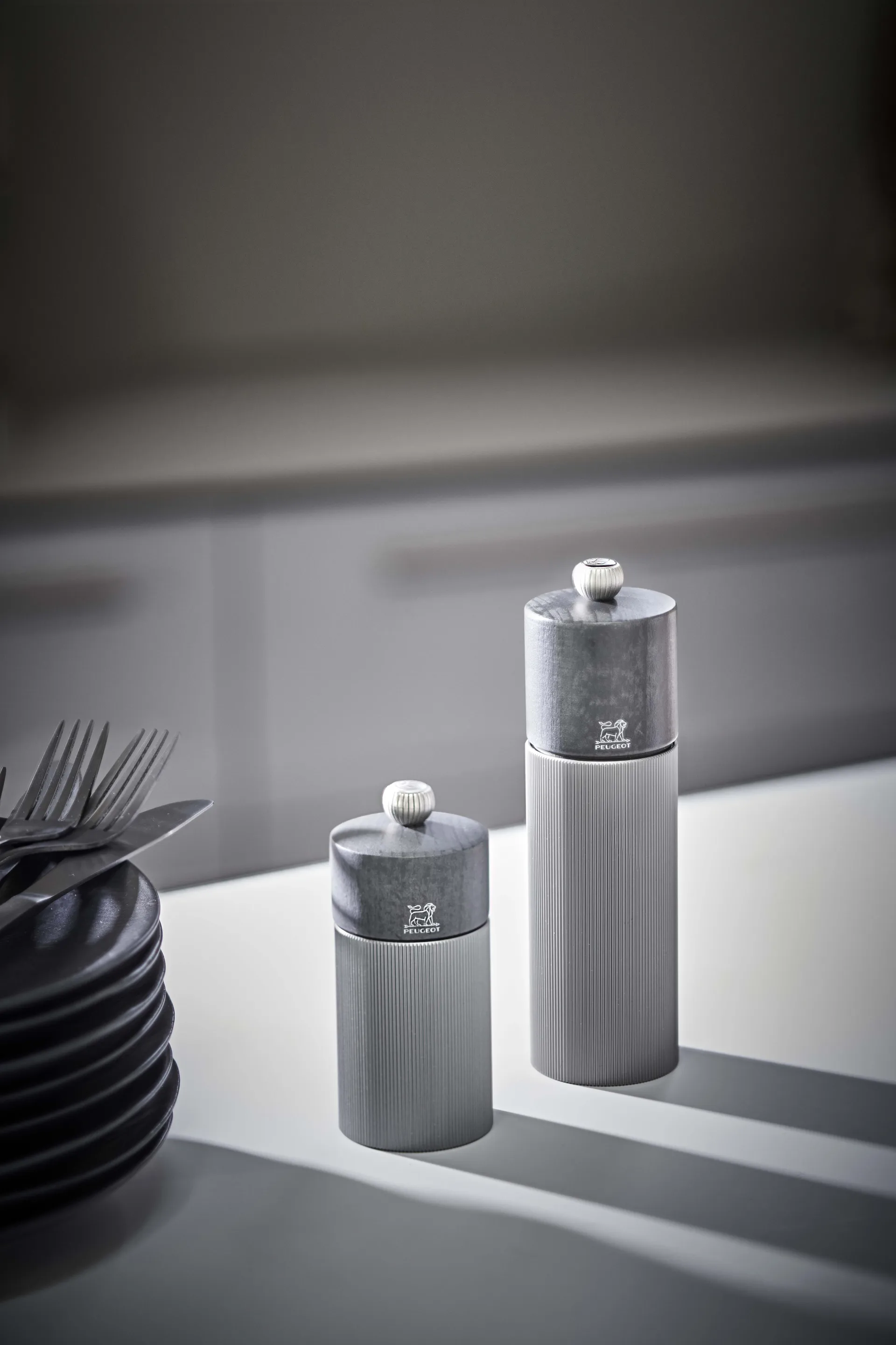 Line Natural ソルトミル 18 cm, Wood-aluminum Peugeot | プジョー