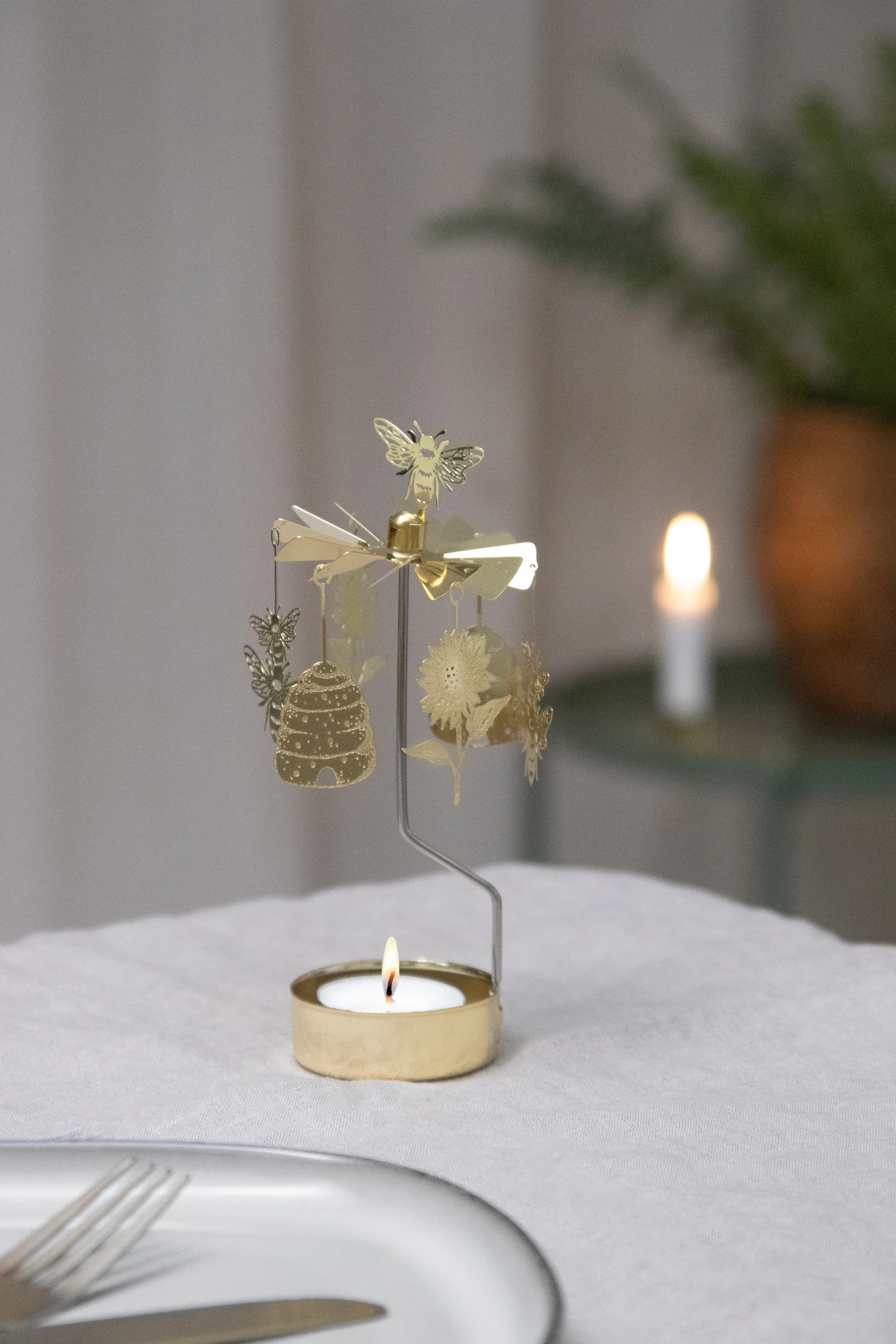 Bee Mine エンジェルチャイム, Gold Pluto Design