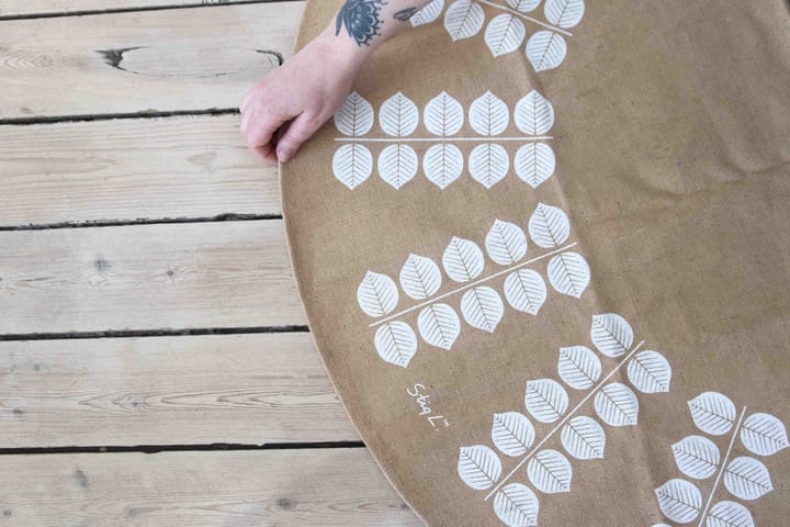 Stig L Berså アロマキャンドル マット Ø110 cm, Natural-white Pluto Design