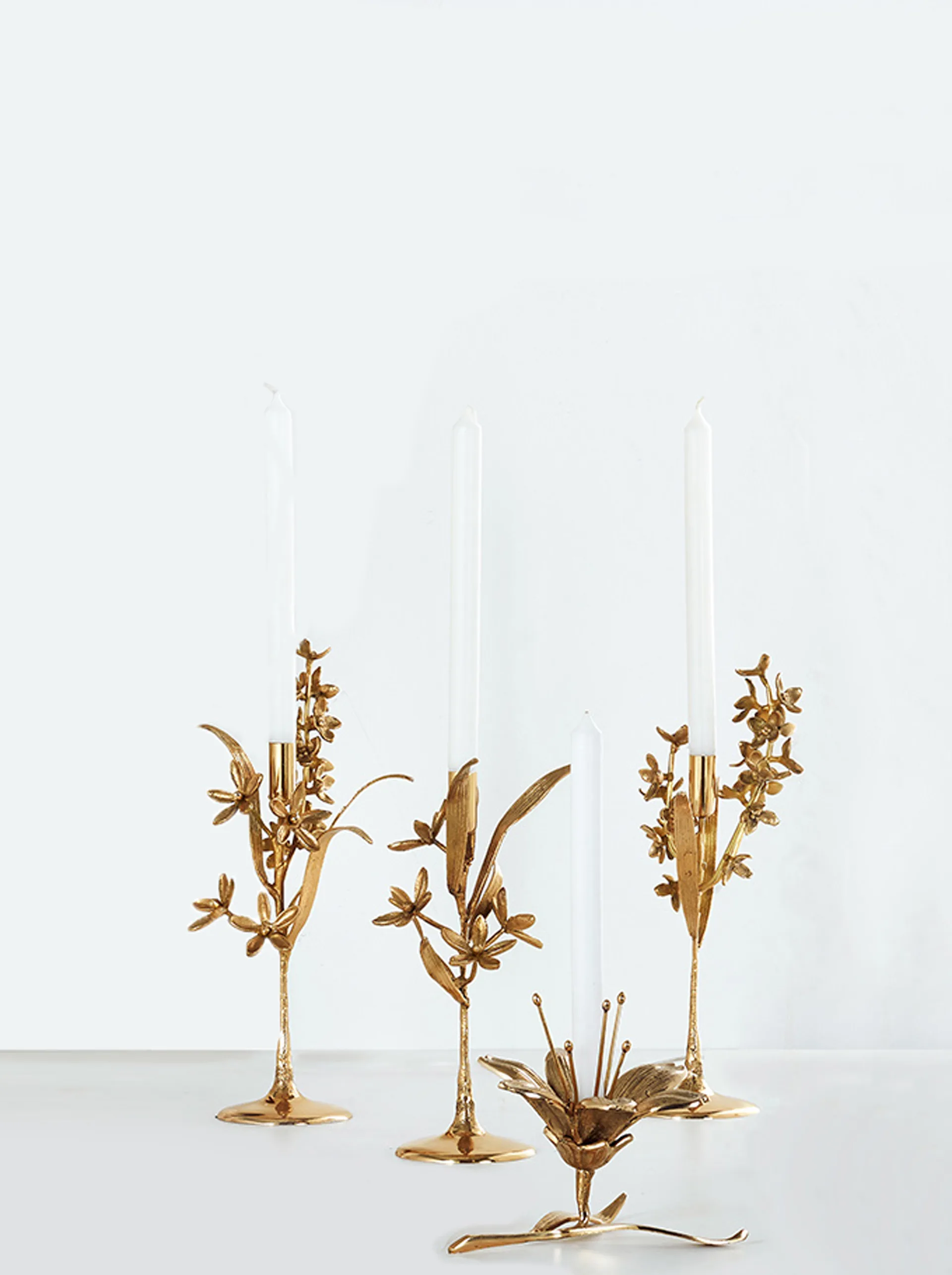 Lilly キャンドルスティック 15 cm, Gold POLSPOTTEN