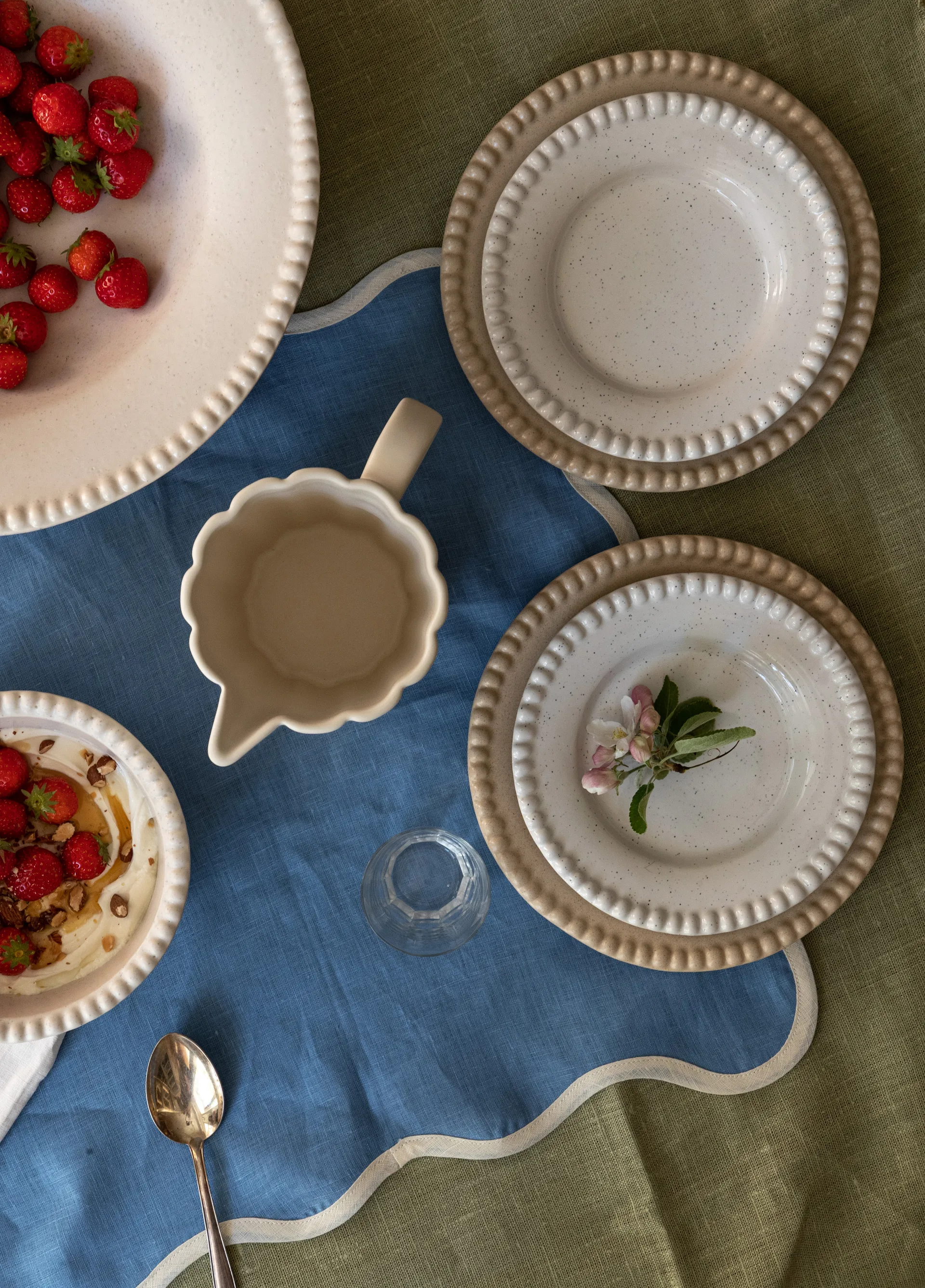 Daria パスタプレート Ø35 cm, Cotton white matte PotteryJo | ポタリ―ジョー