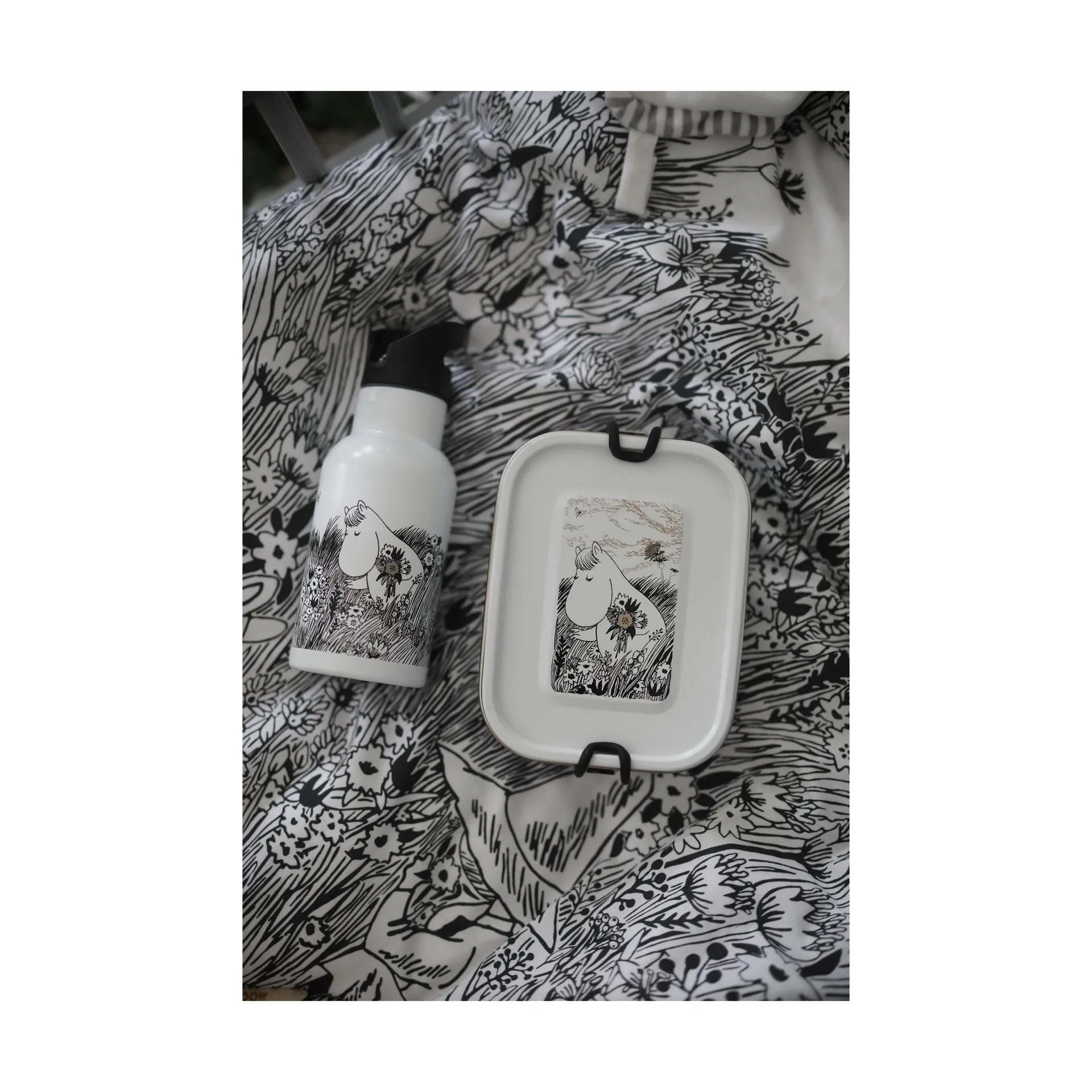 ムーミン グラフィック ウォーターボトル 34 cl, White Rätt Start