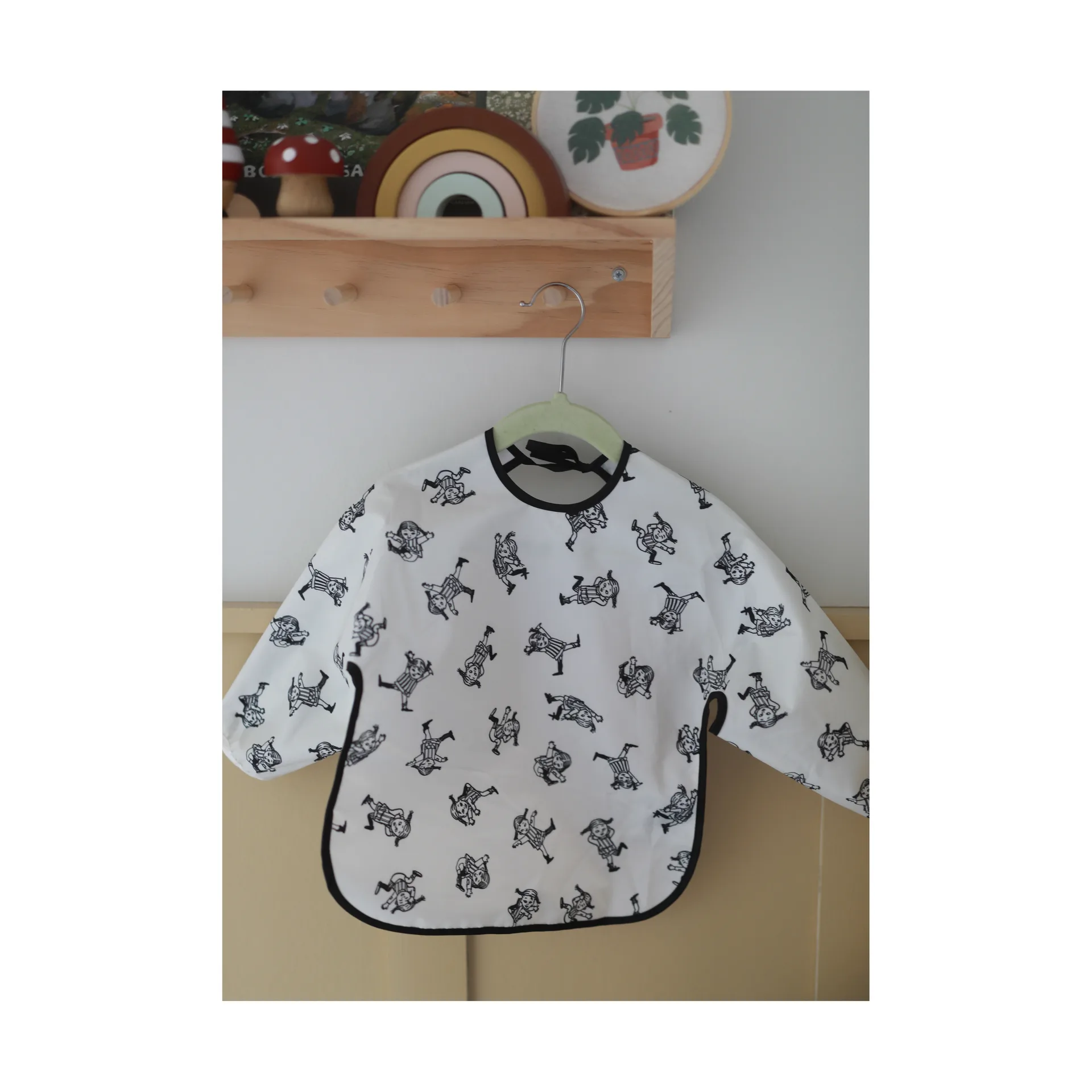 ピッピ サーカス 袖付きよだれかけ, Multi Rätt Start