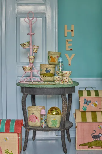 Rice 子供用水筒 ストロー付き 45 cl - Sweet Jungle Print-Soft Pink - RICE | ライス