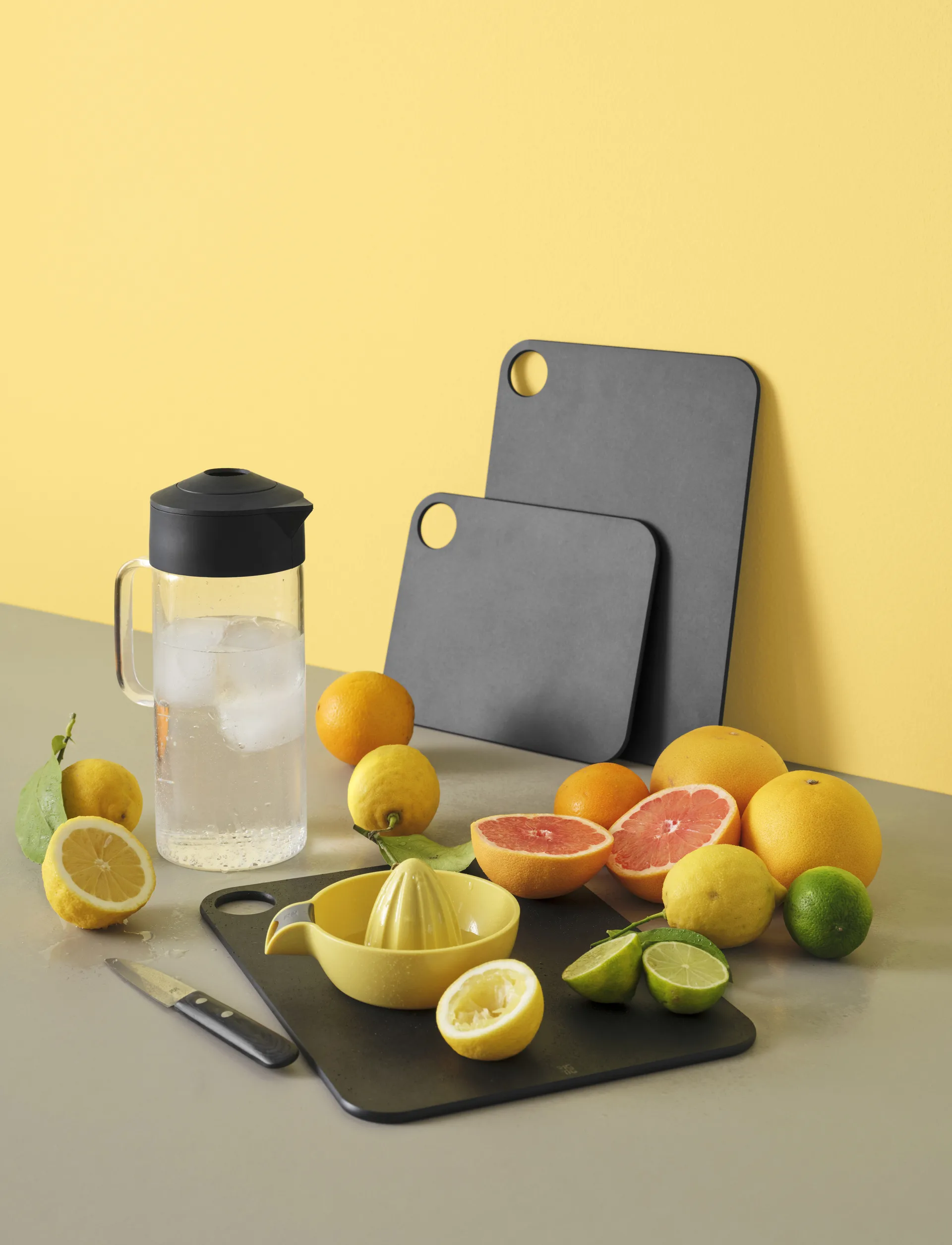 CUT-IT カッティングボード 23.5x31 cm, Black RIG-TIG | リグティグ