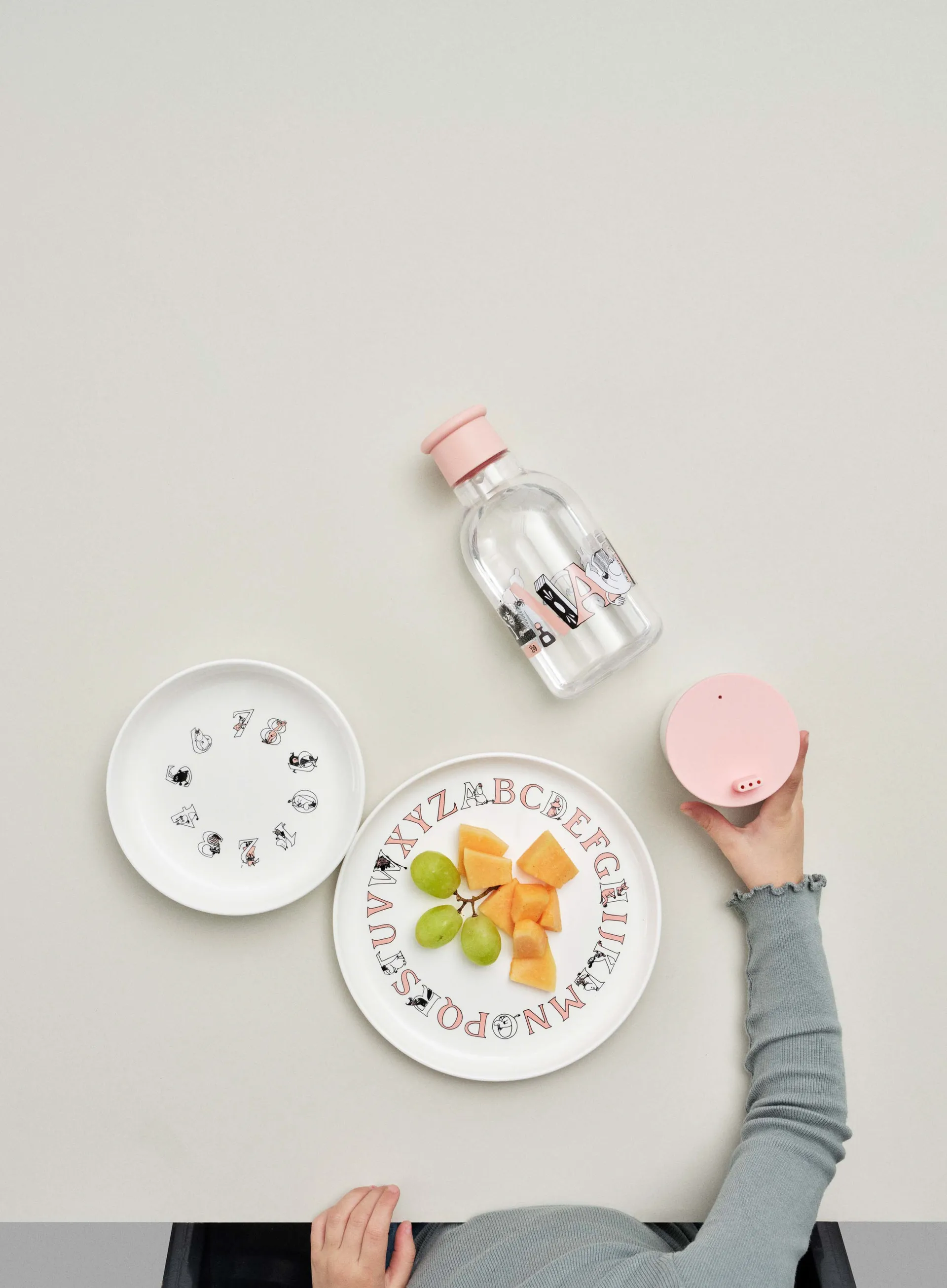 DRINK-IT ムーミン ABC ウォーターボトル 0.5 L, Salmon RIG-TIG | リグティグ