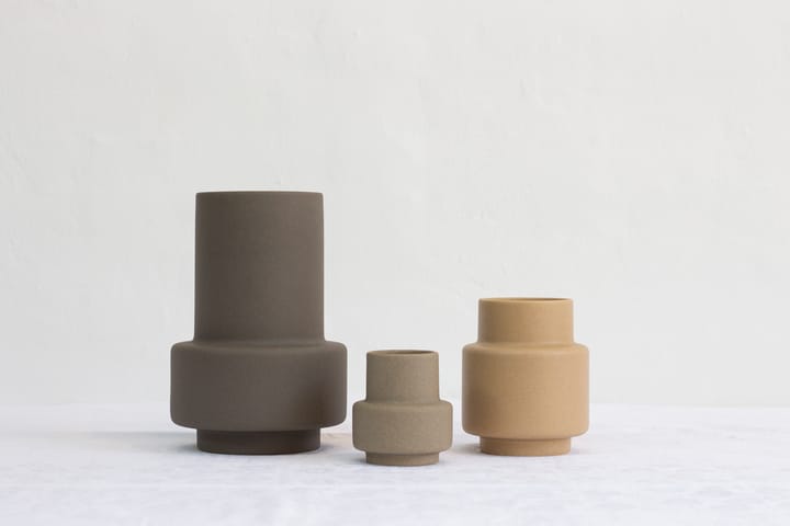 Hurricane 花瓶 M Ø12, Soft Ochre Ro Collection | ロ コレクション
